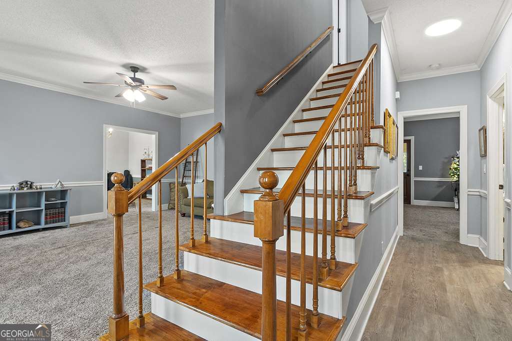138 Dumbarton Drive Property Photo 4