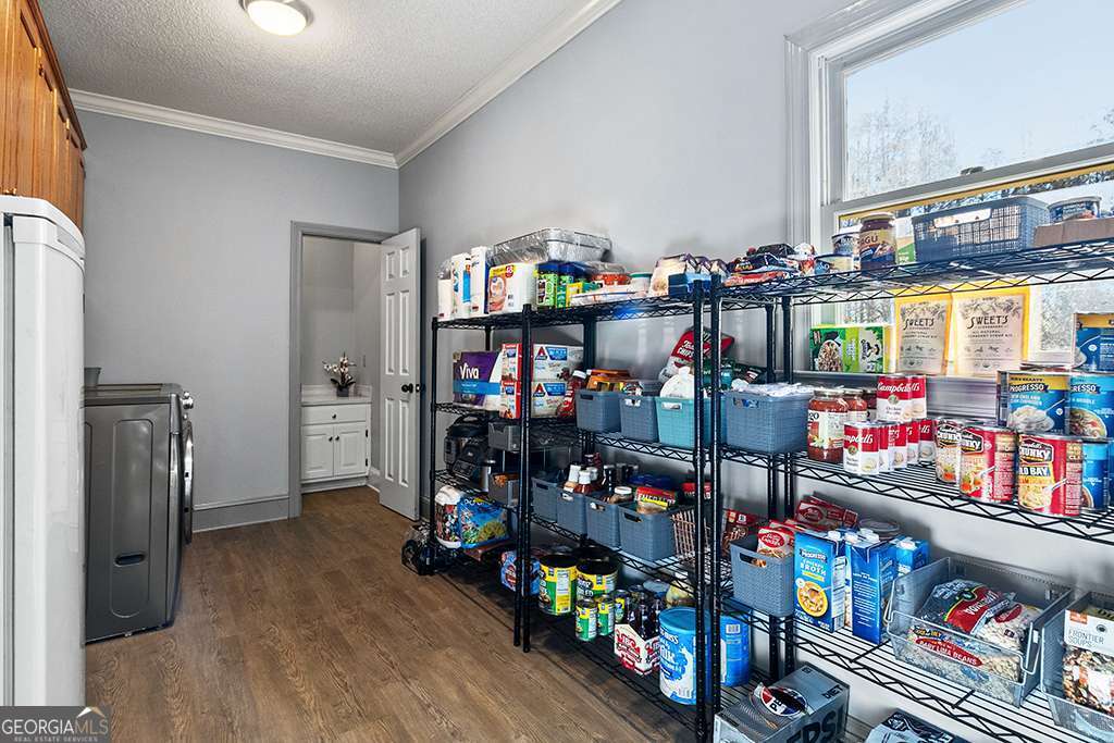 138 Dumbarton Drive Property Photo 12