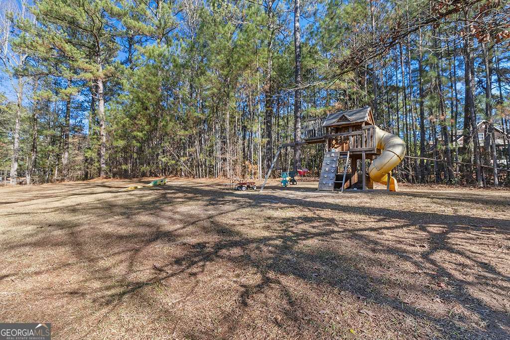 138 Dumbarton Drive Property Photo 39