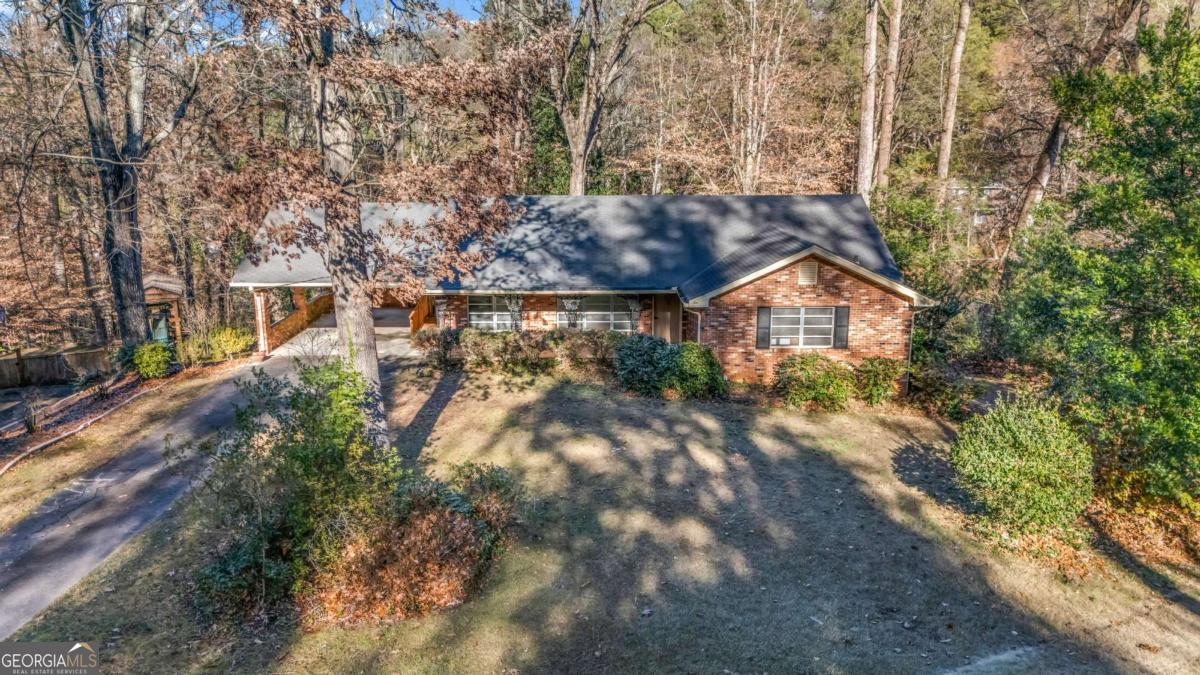 2425 Melinda Court Ne Property Photo 1