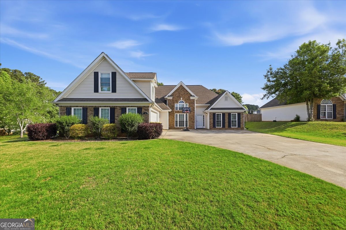 84 Pebble Creek Drive Property Photo 1