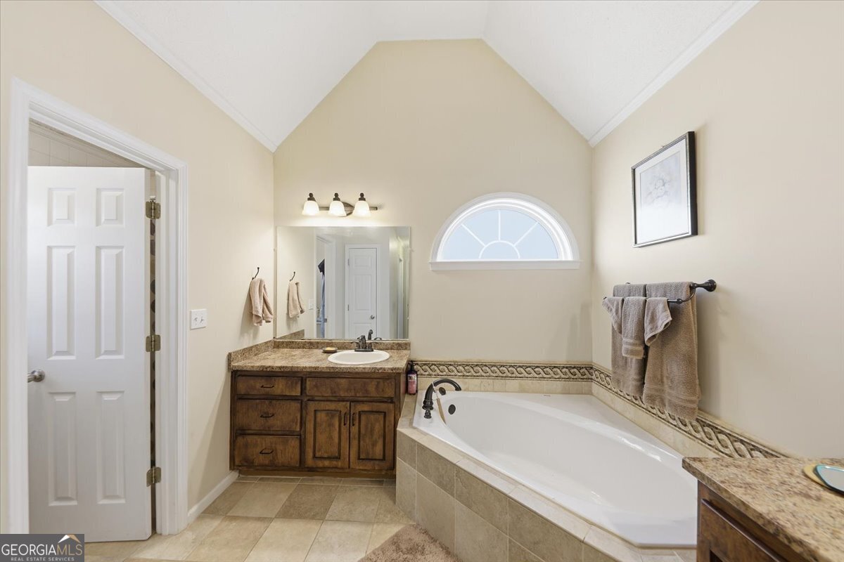 84 Pebble Creek Drive Property Photo 25