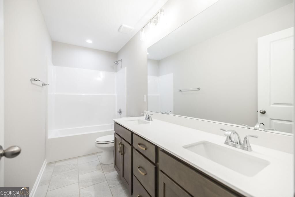 402 Baxter Drive # 3 Property Photo 15