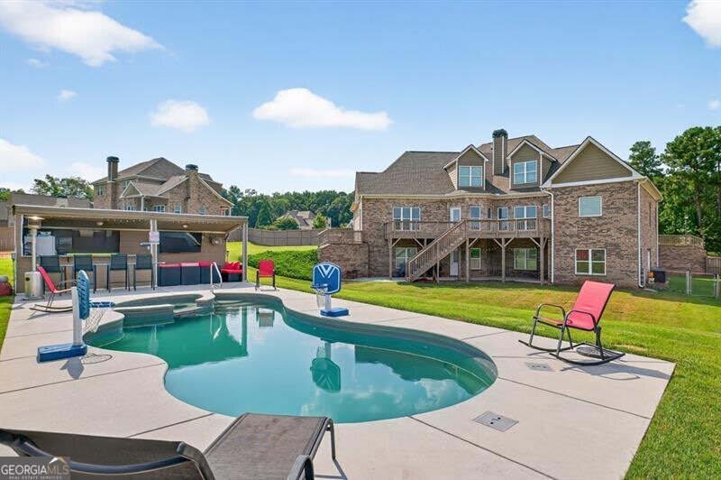 2112 Meadowood Cove