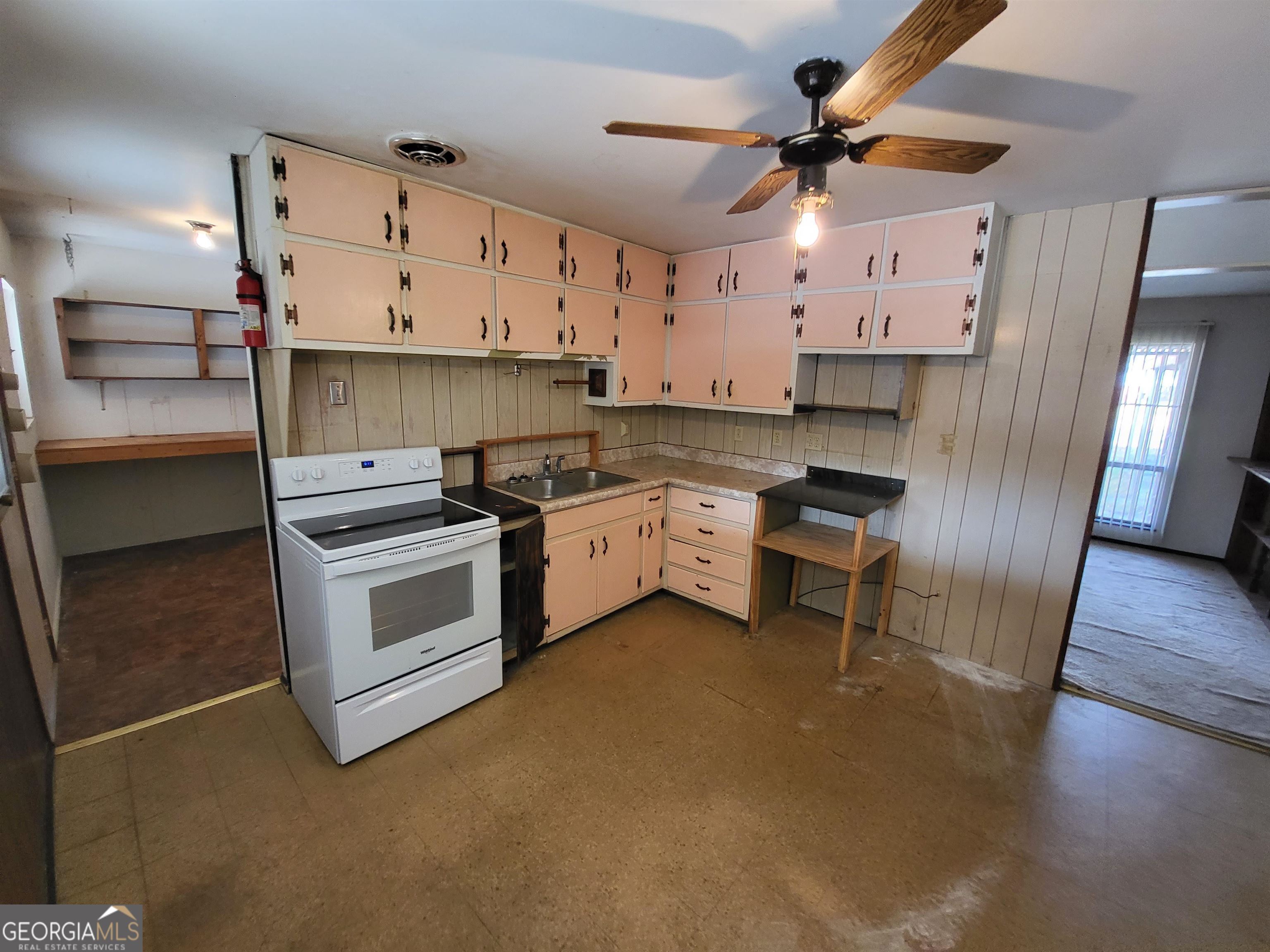 213 Whipporwill Way Property Photo 9