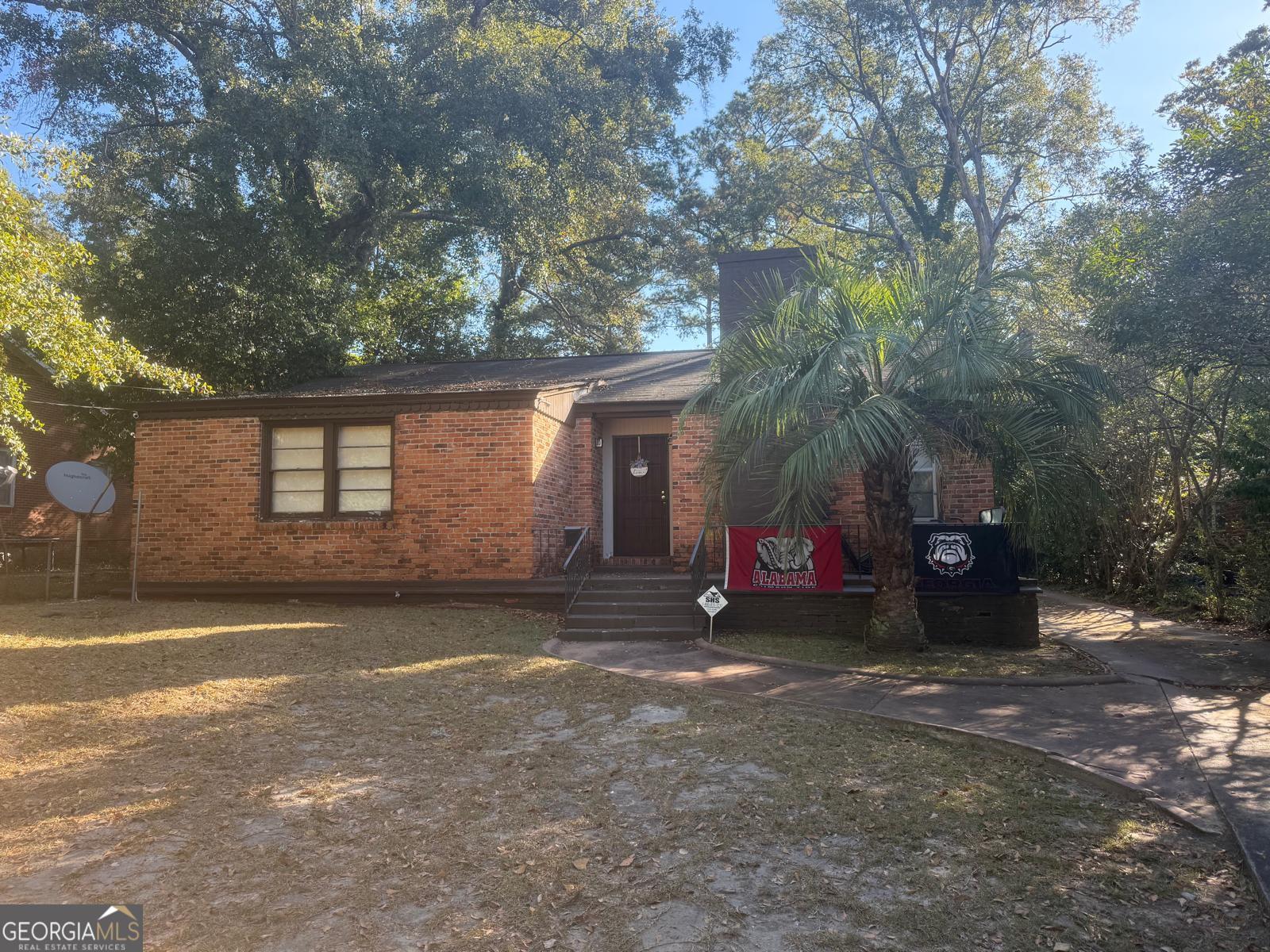 1184 Edna Place Property Photo 1
