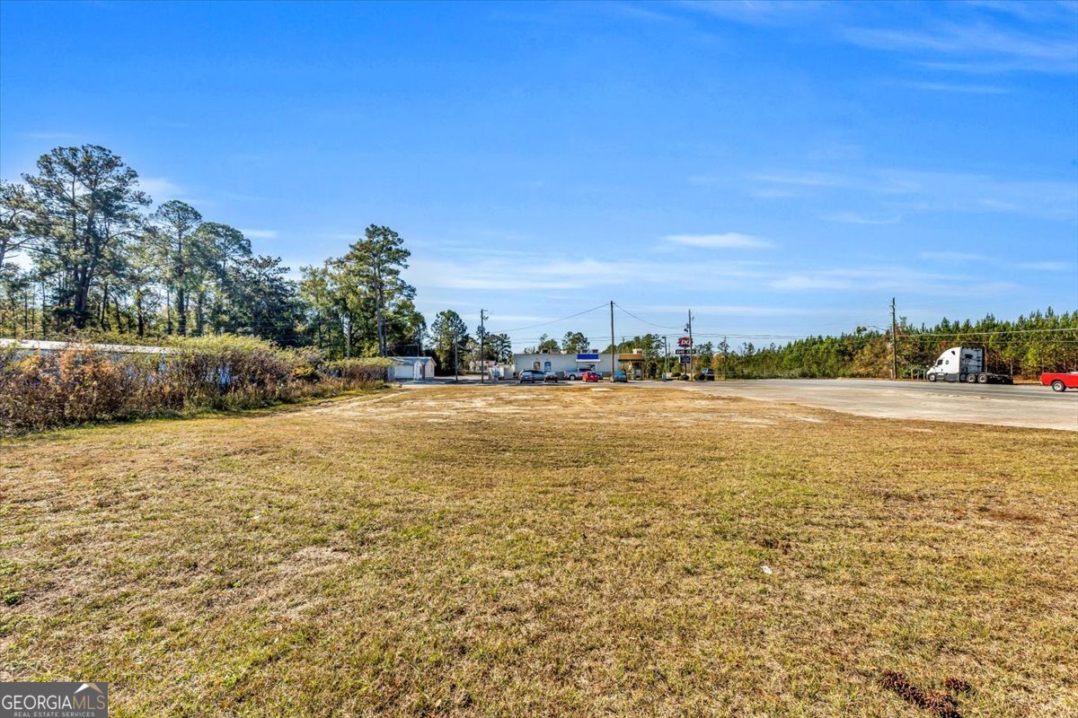 273 W Cypress Street Property Photo 5