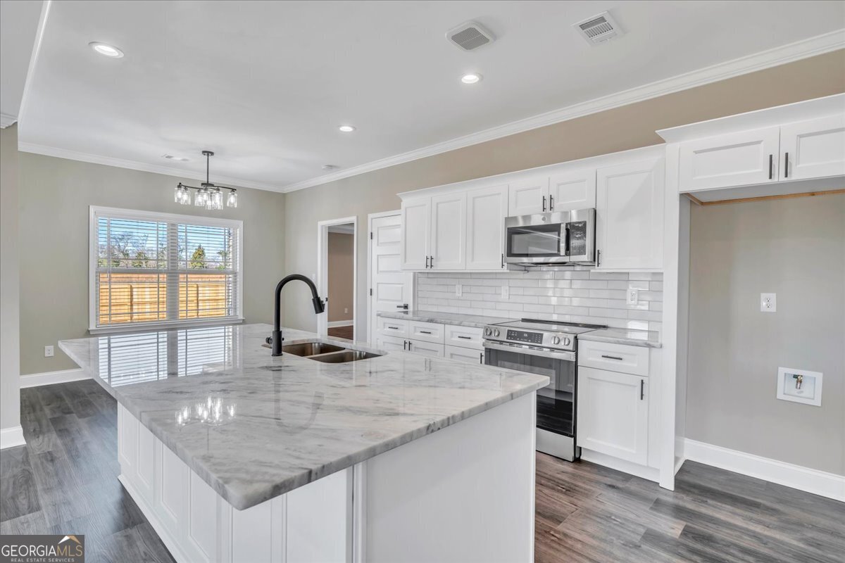 118 Early Drive Property Photo 26