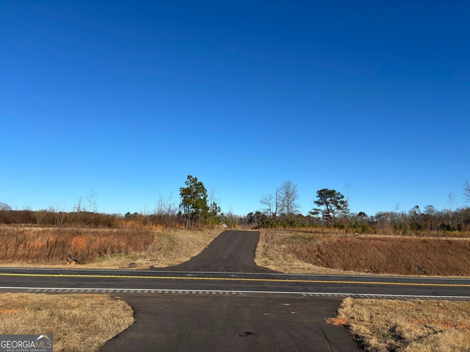 0 83 Connector Property Photo 10