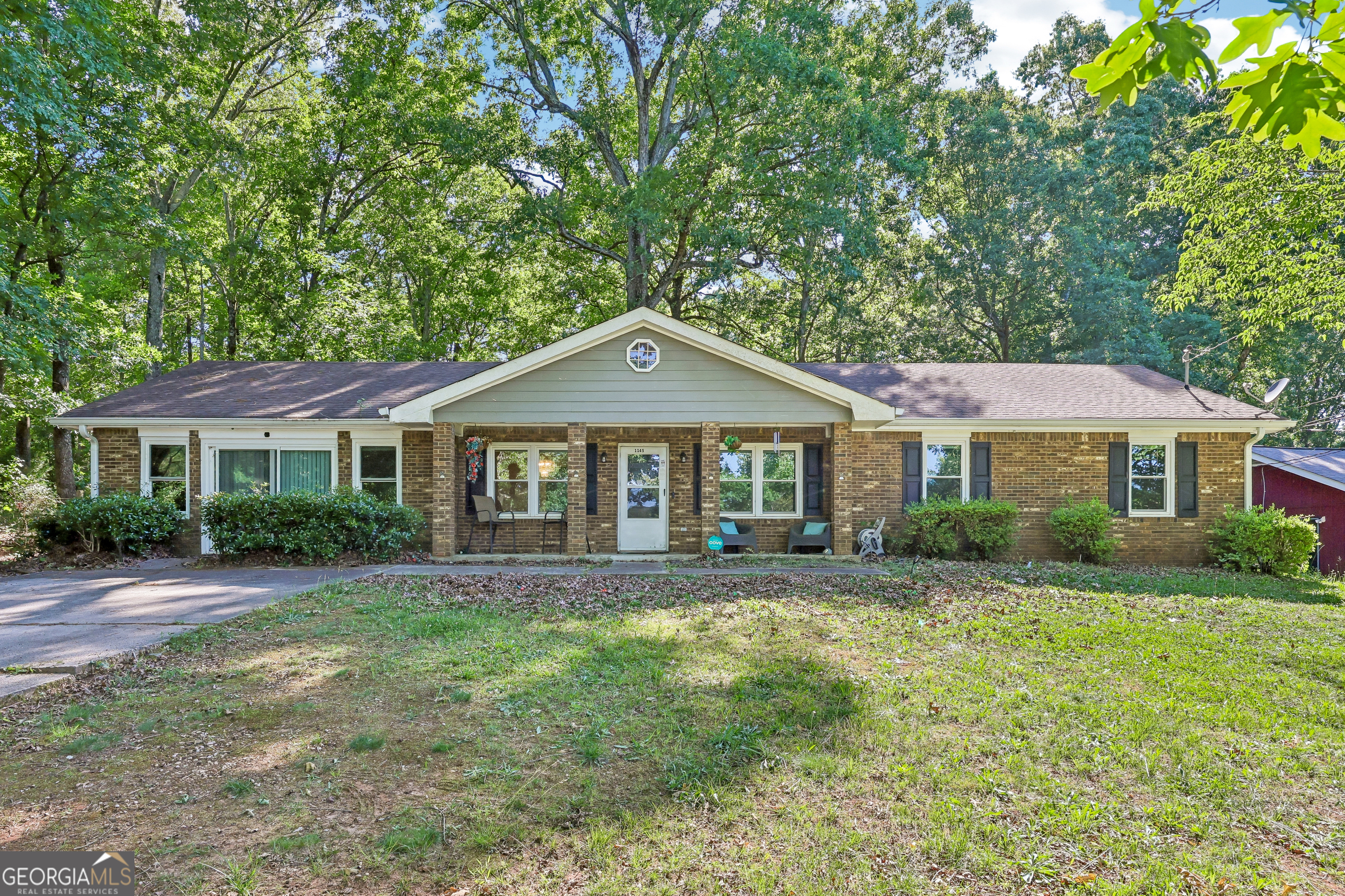 1145 Christian Circle Se Property Photo 1