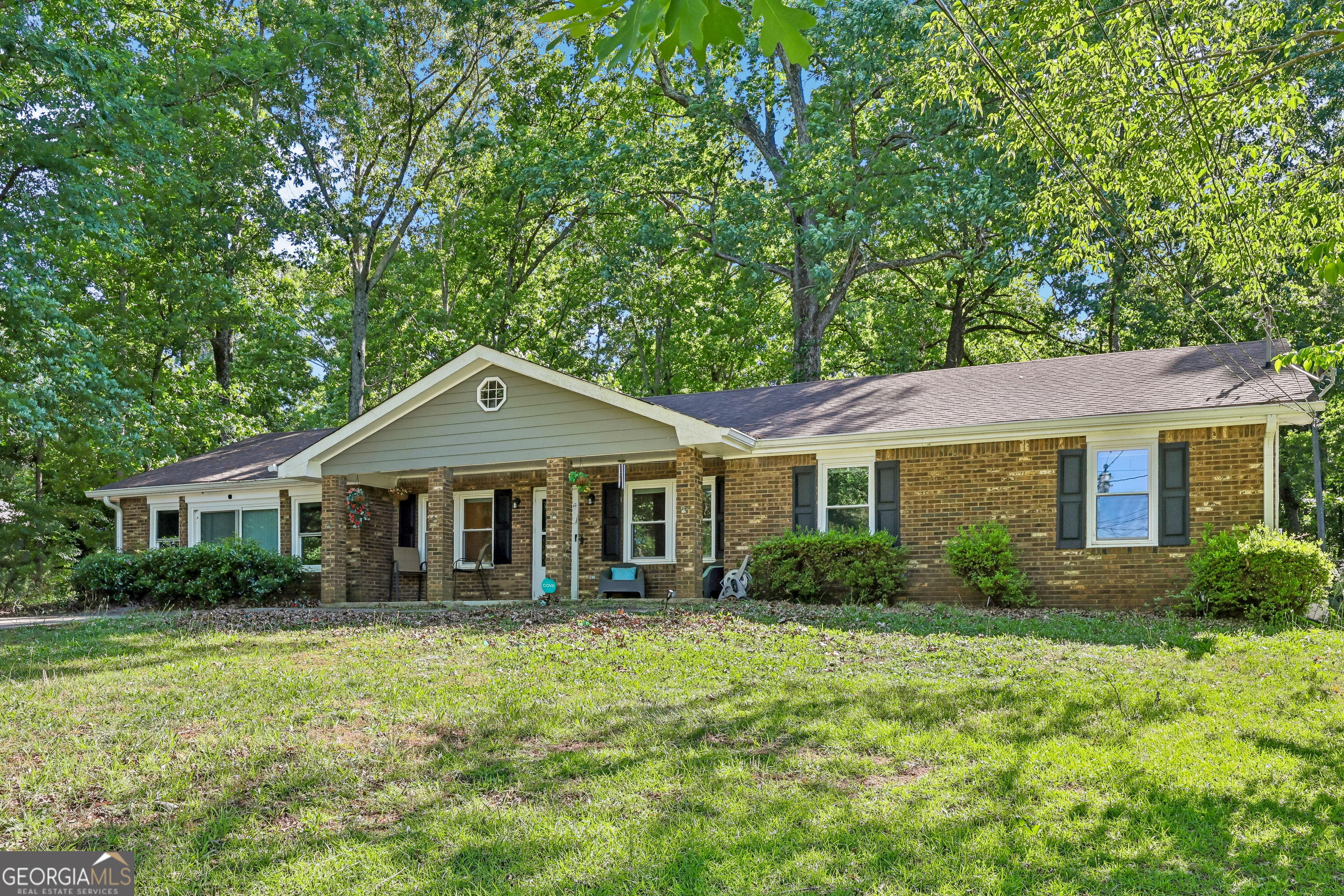 1145 Christian Circle Se Property Photo 2