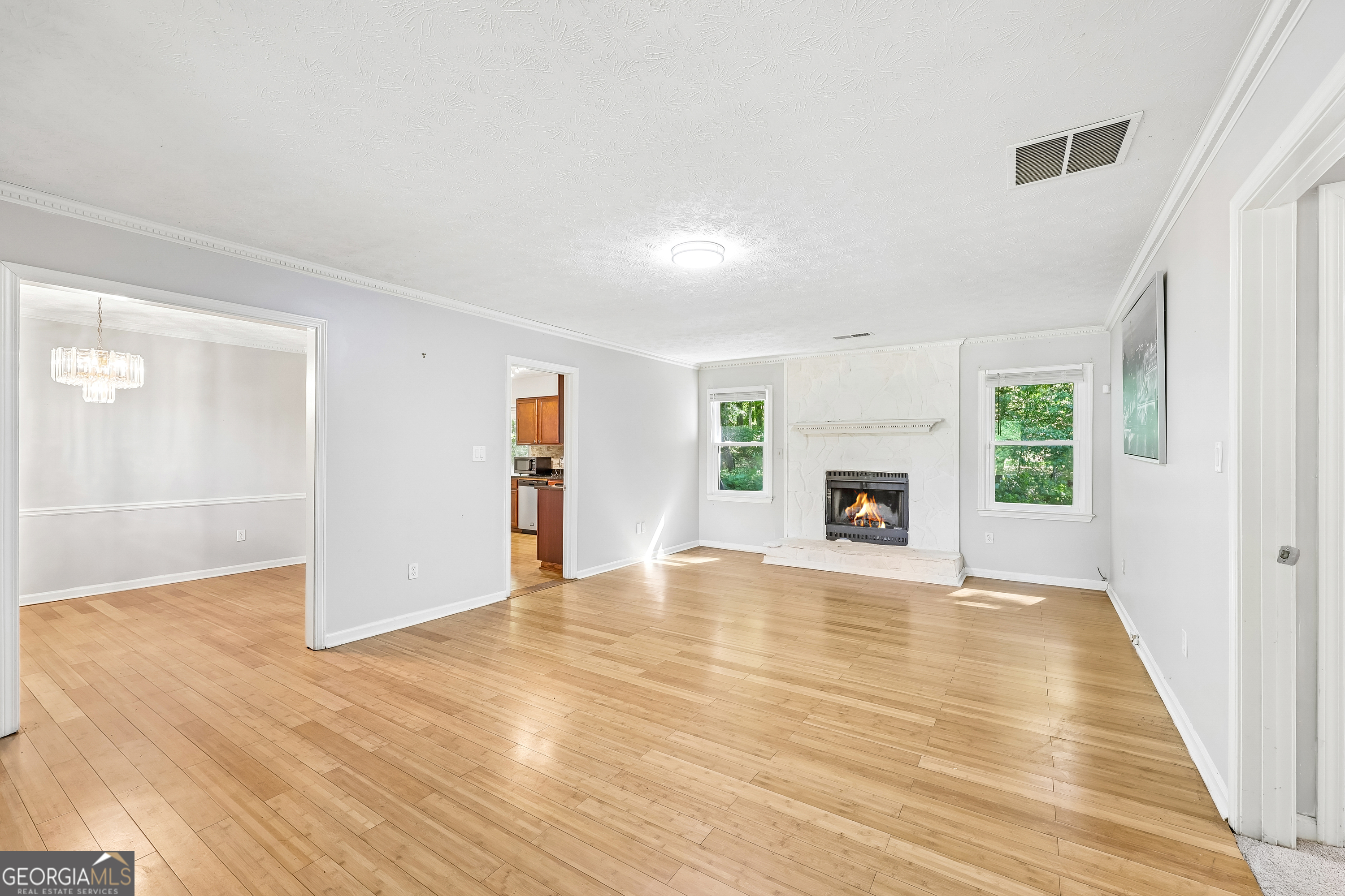 1145 Christian Circle Se Property Photo 4