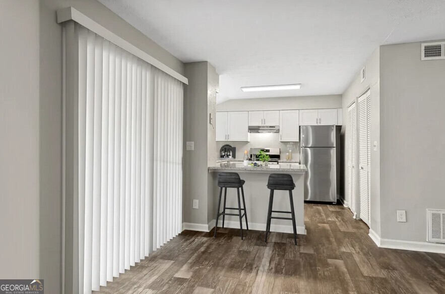 7600 Roswell Road # 2013 Property Photo 4