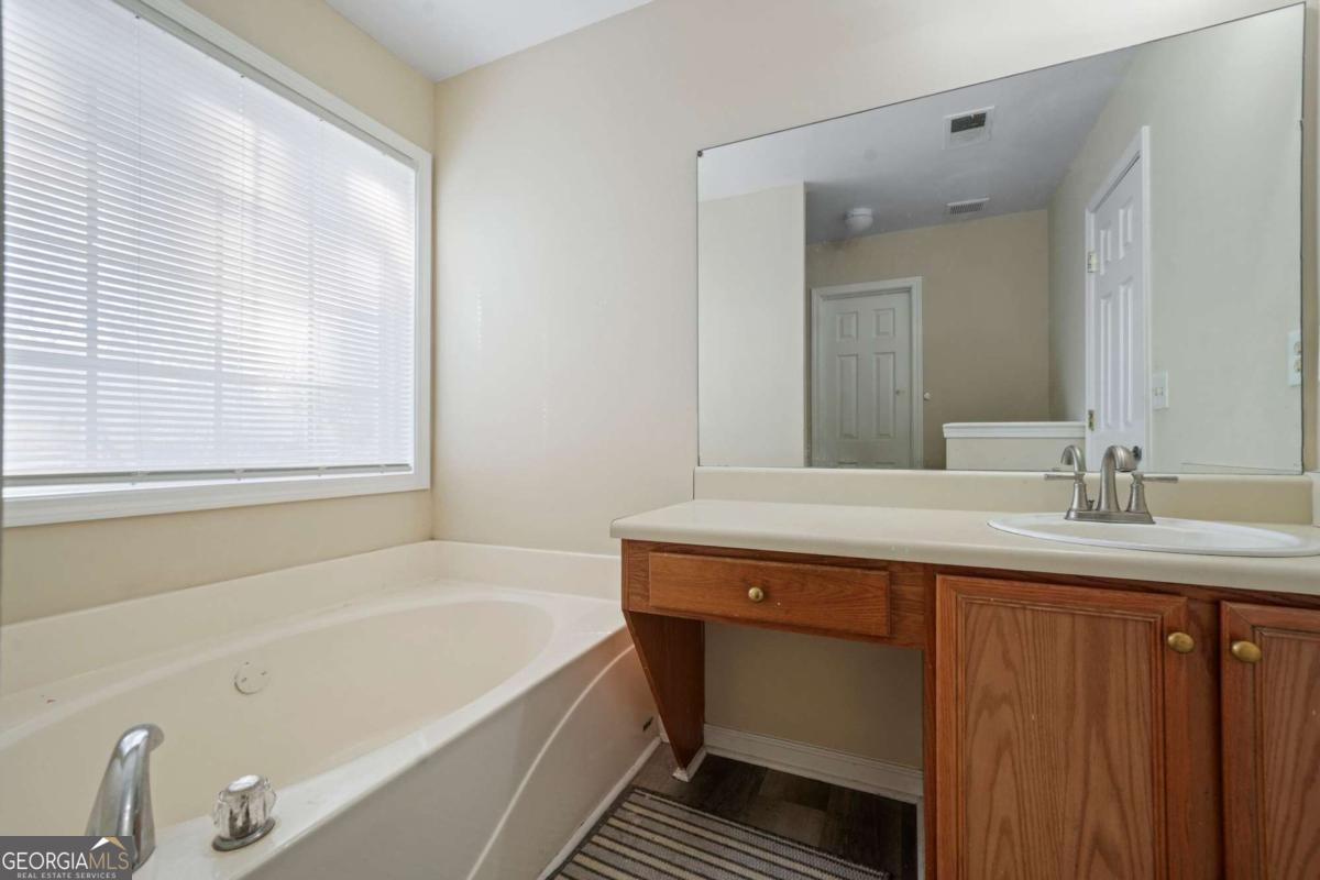 792 Russell Drive Property Photo 22