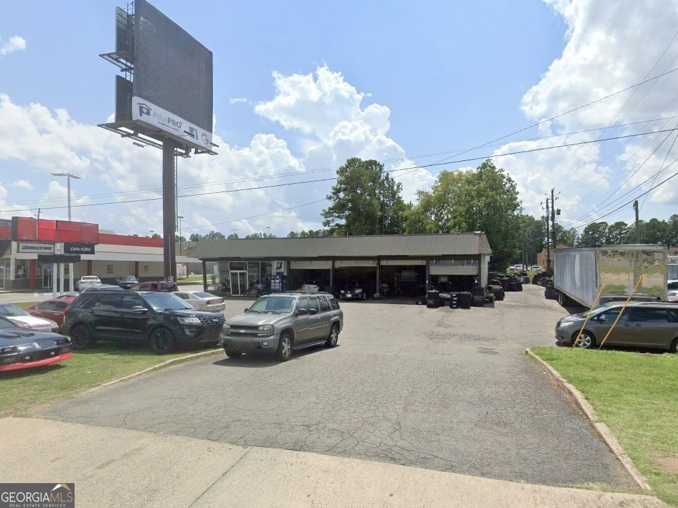 1890 N Columbia Street Property Photo 1