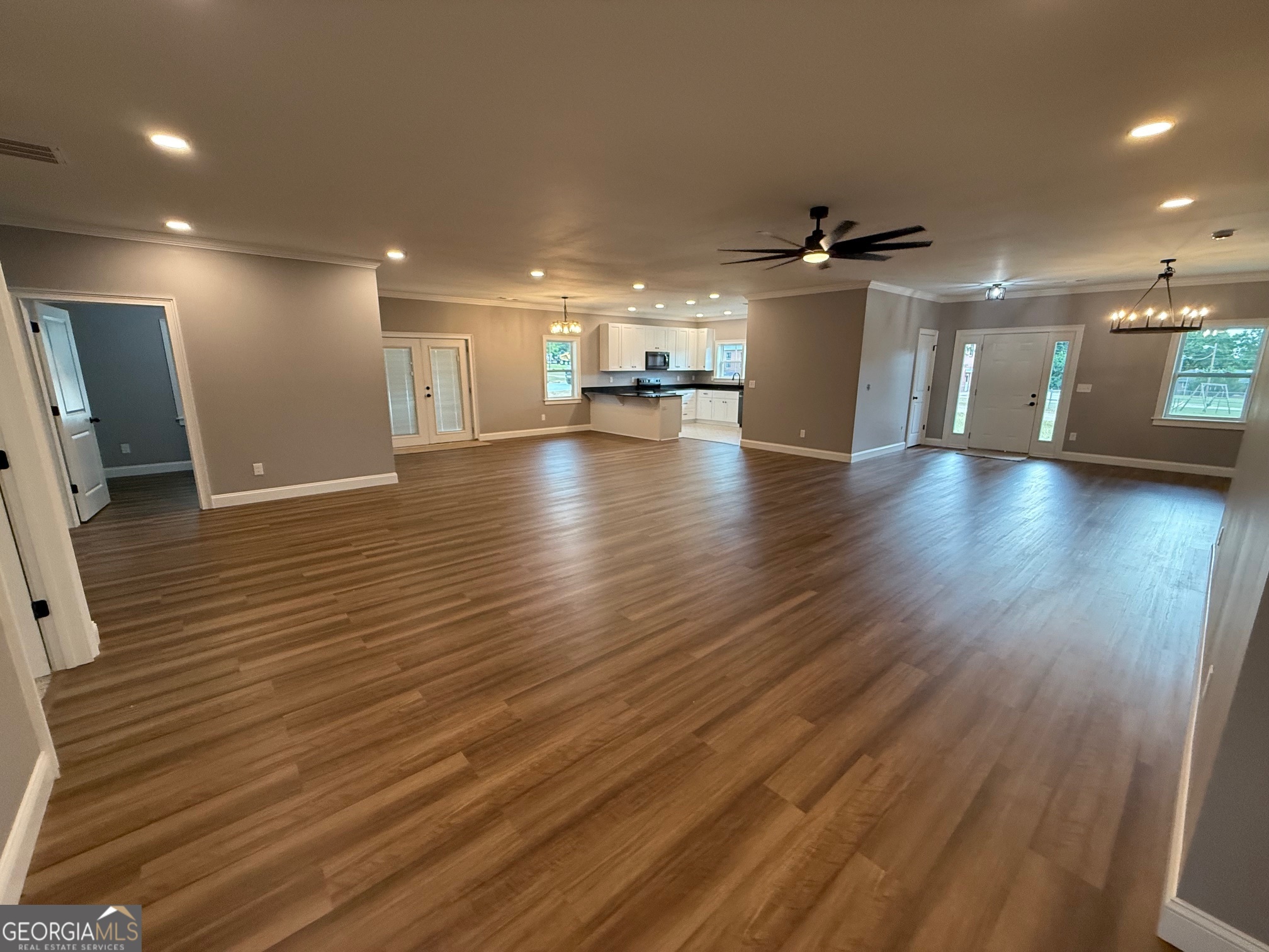 28 Beverly Lane Property Photo 6
