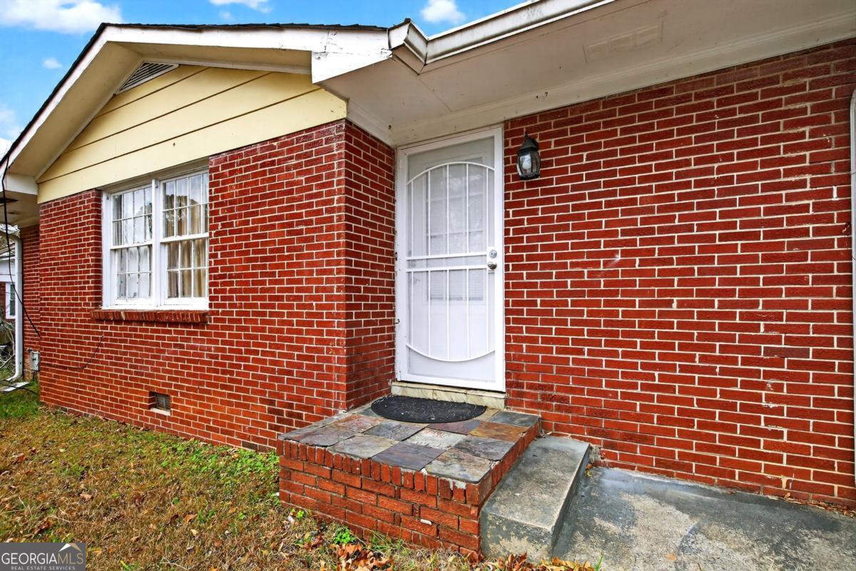 1742 Cardinal Road Property Photo 2