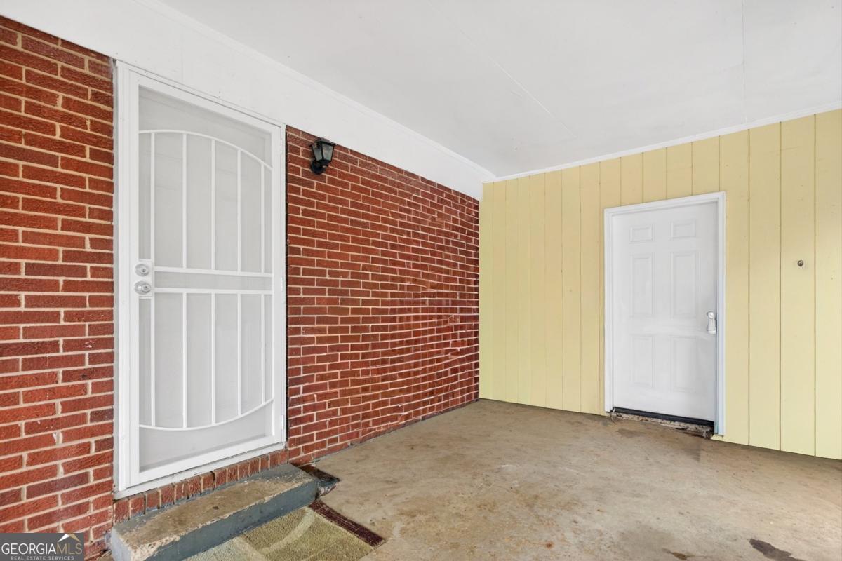 1742 Cardinal Road Property Photo 3
