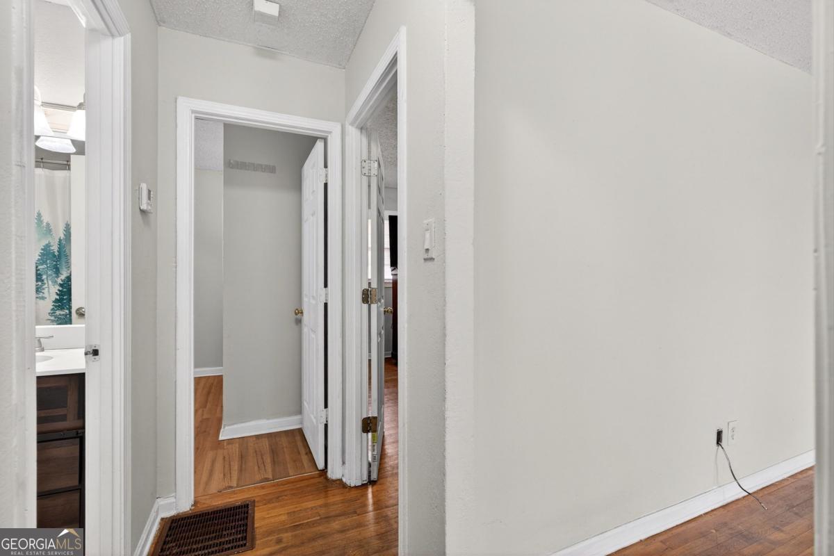 1742 Cardinal Road Property Photo 16