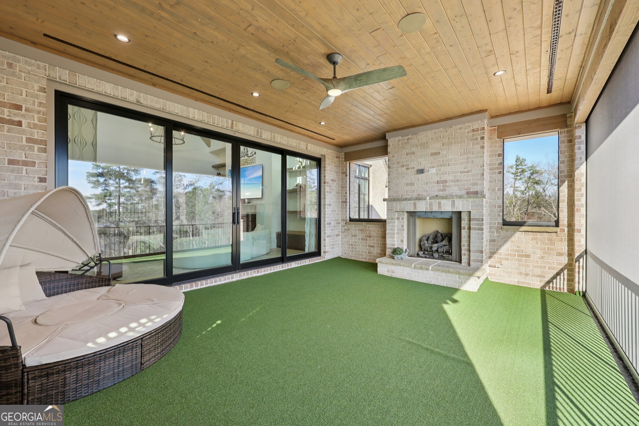 751 Woodvale Point Property Photo 27