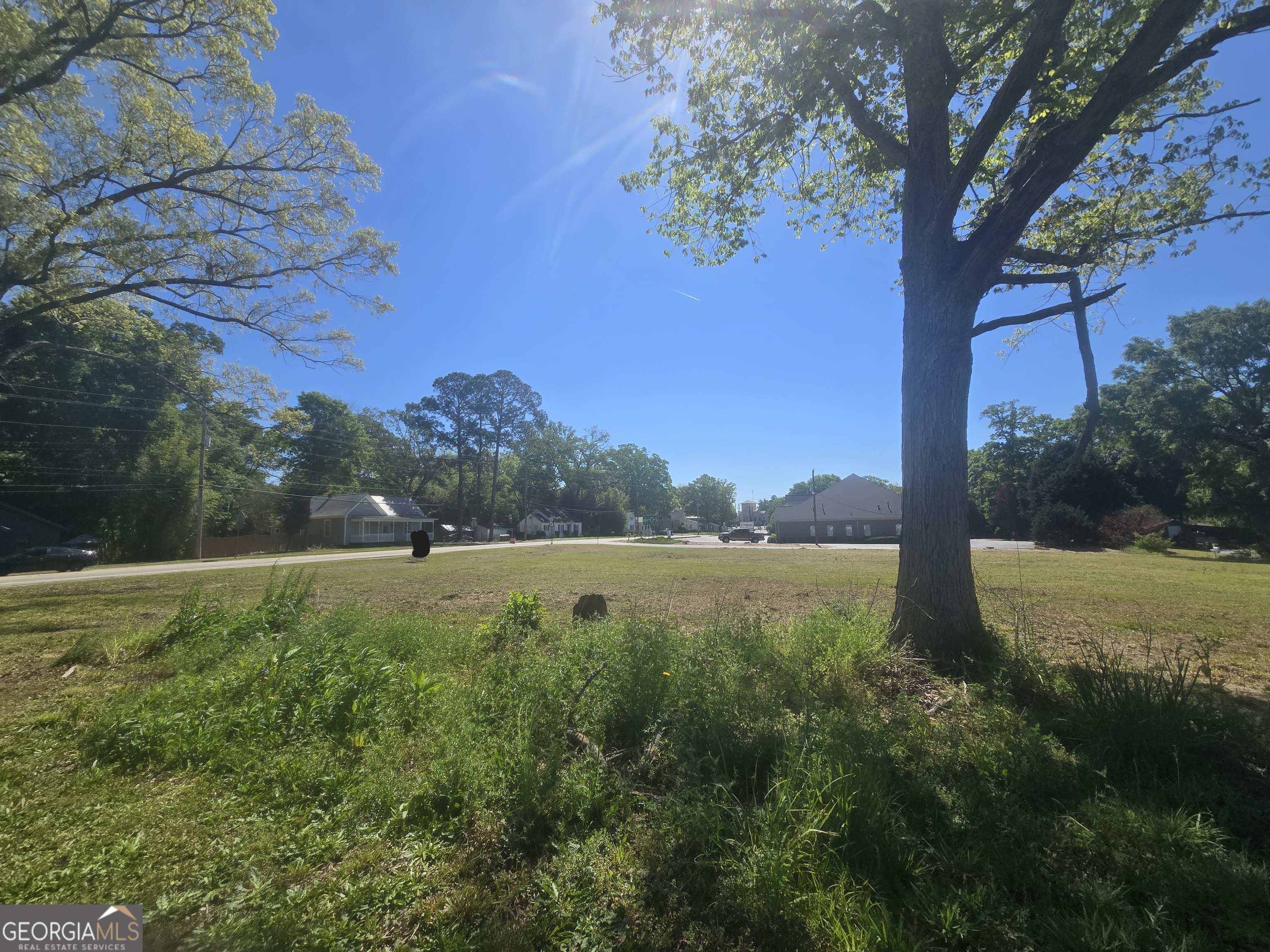 323 Brookwood Avenue Property Photo 16