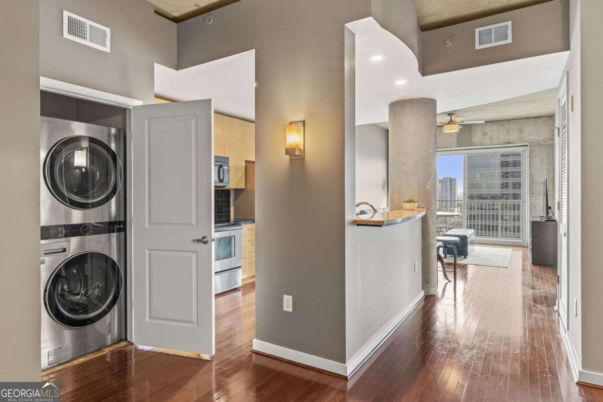 361 17th Street Nw # 1501 Property Photo 6