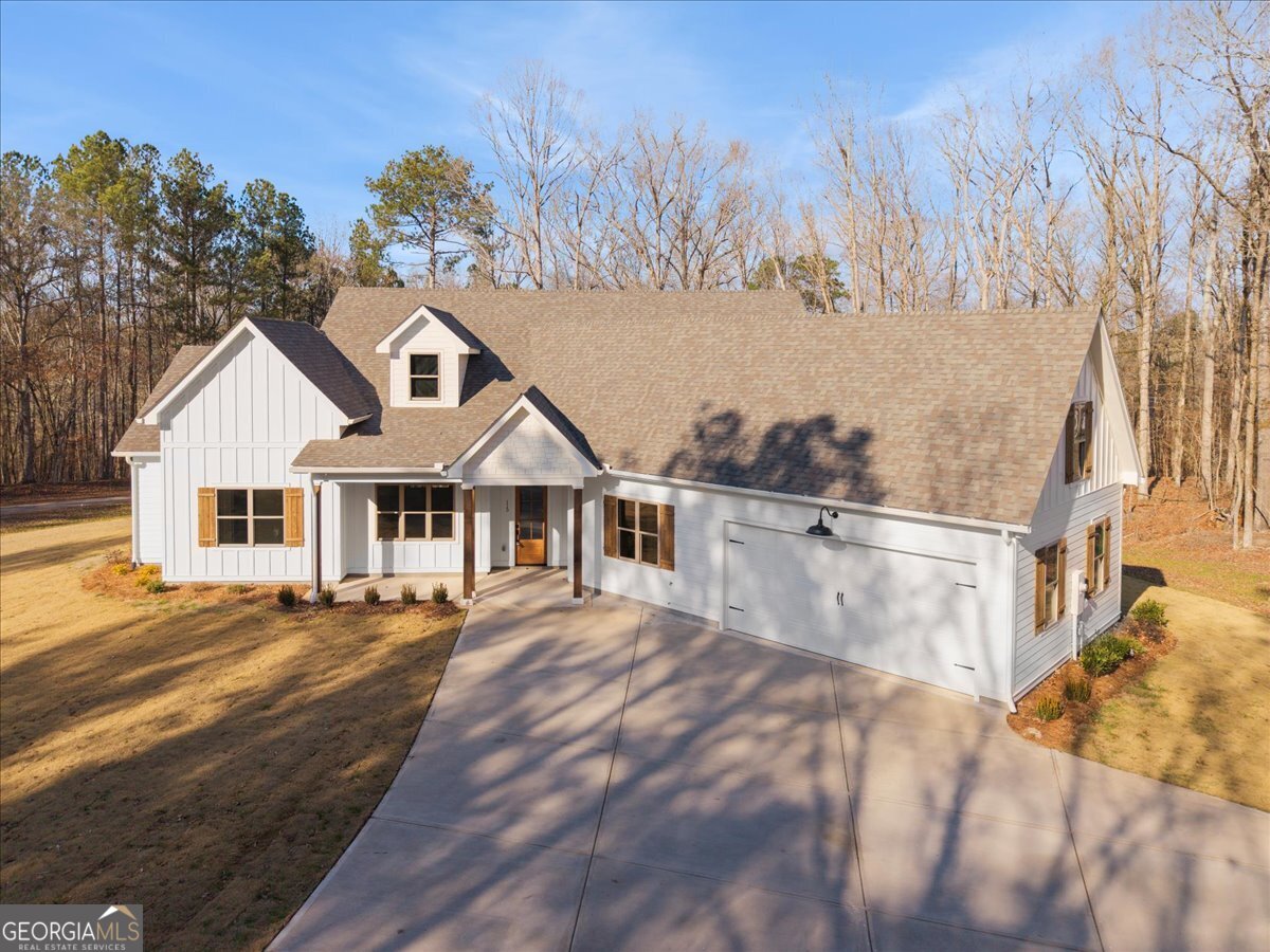 115 Oak Hill Circle Property Photo 1