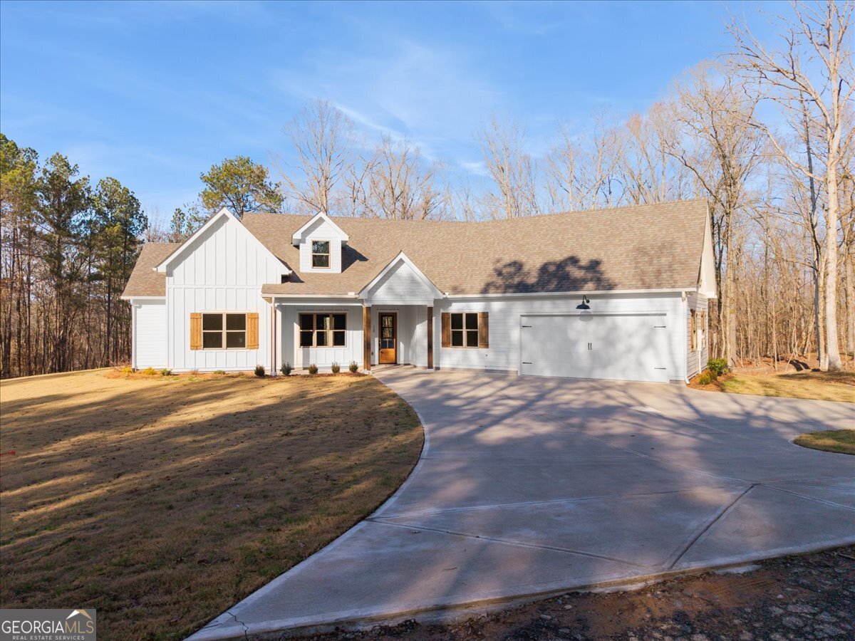 115 Oak Hill Circle Property Photo 3
