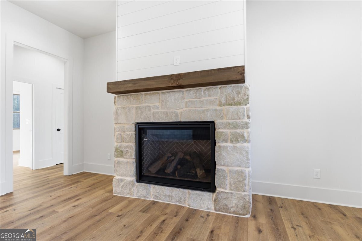 115 Oak Hill Circle Property Photo 8