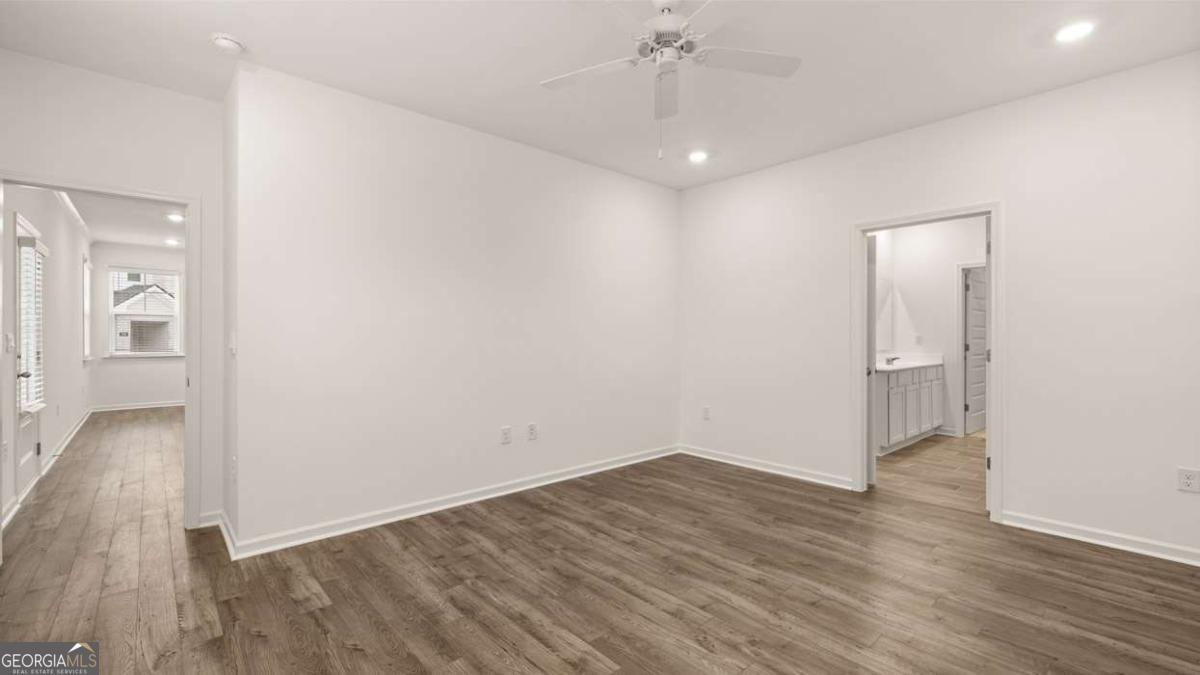 530 Silver Moon Drive Property Photo 13