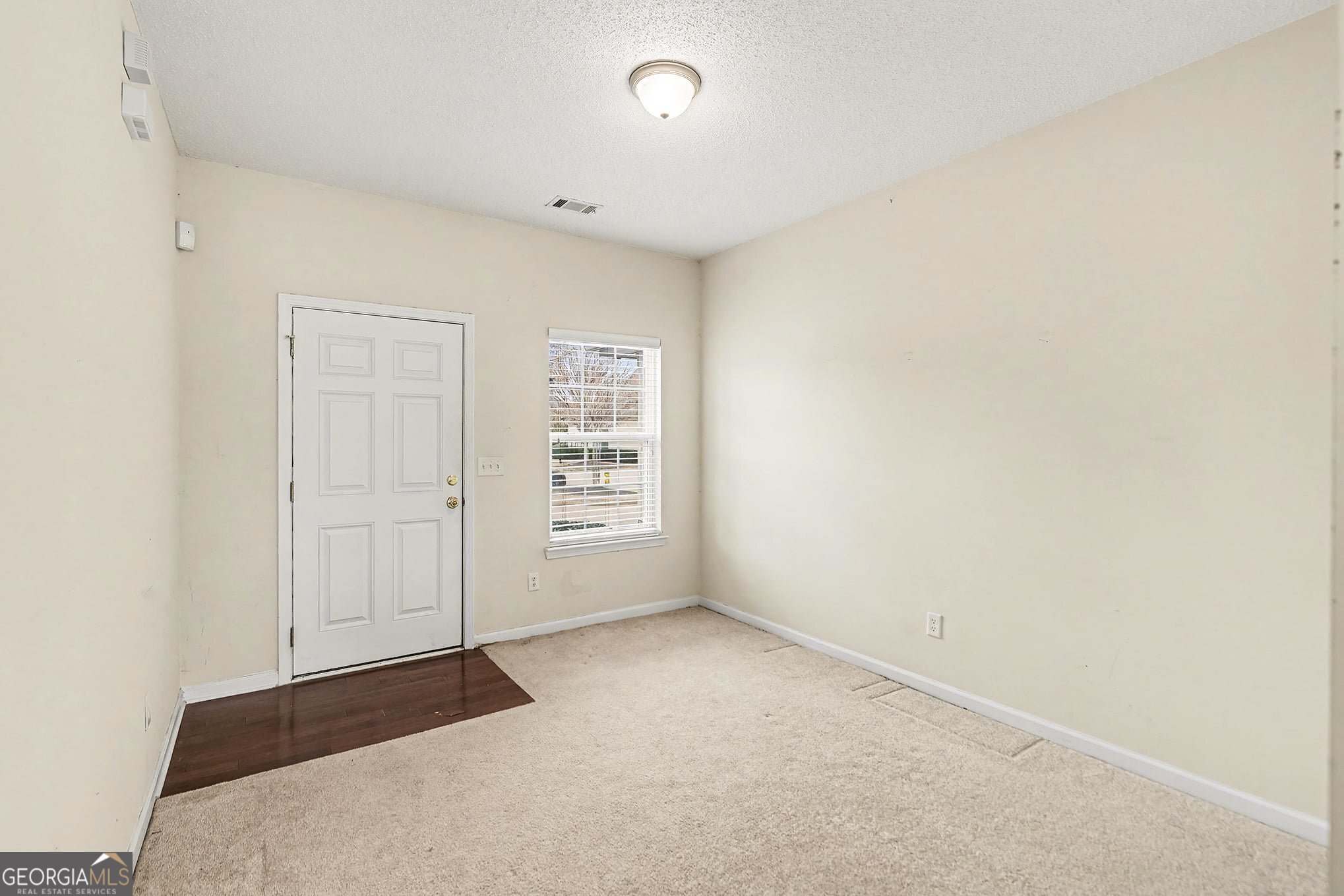 7676 Rutgers Circle Property Photo 4