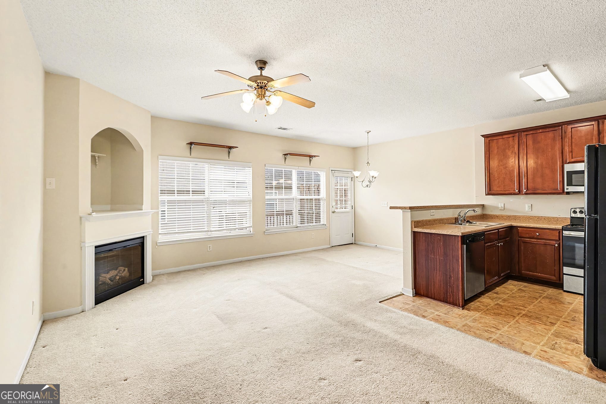 7676 Rutgers Circle Property Photo 8