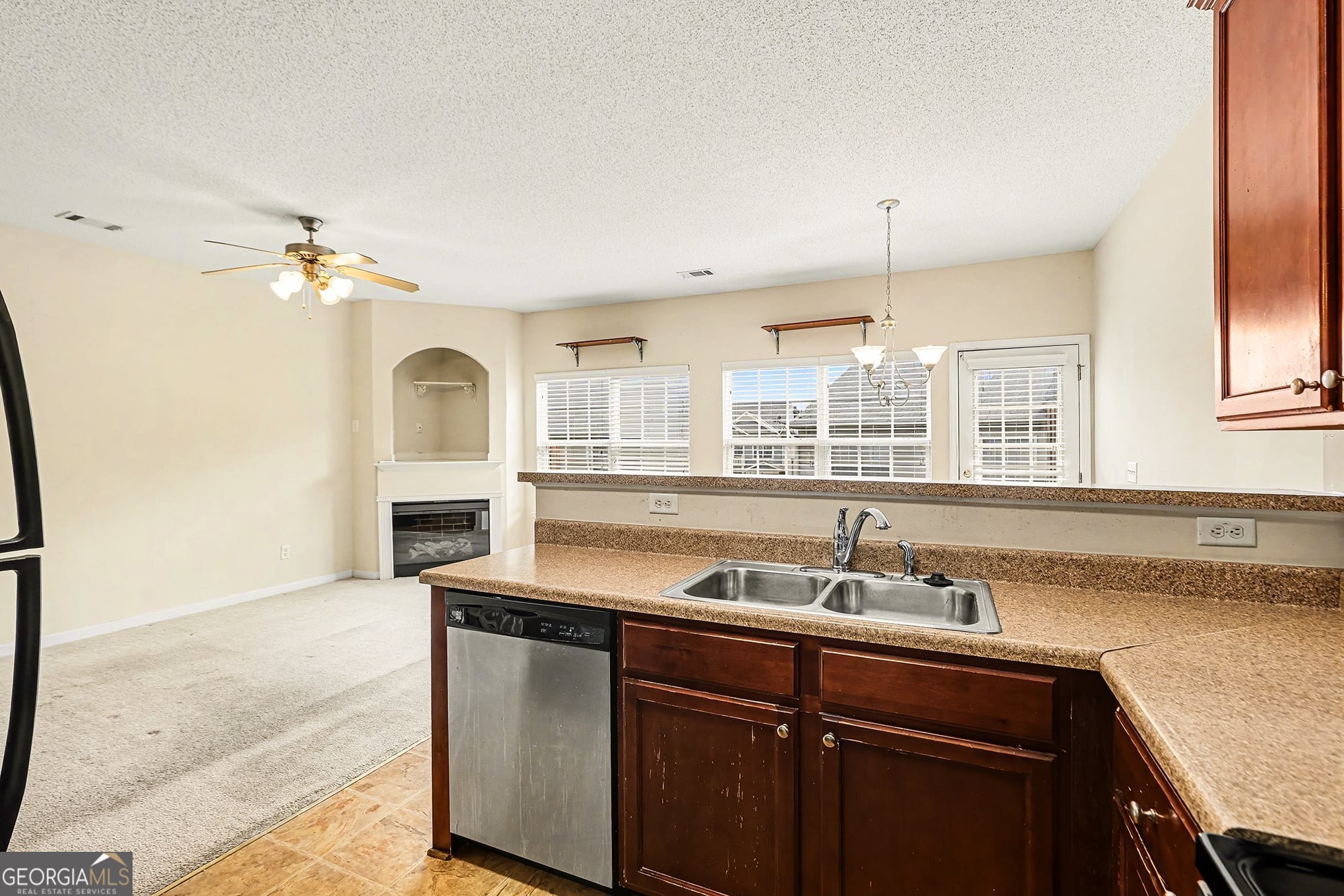 7676 Rutgers Circle Property Photo 15