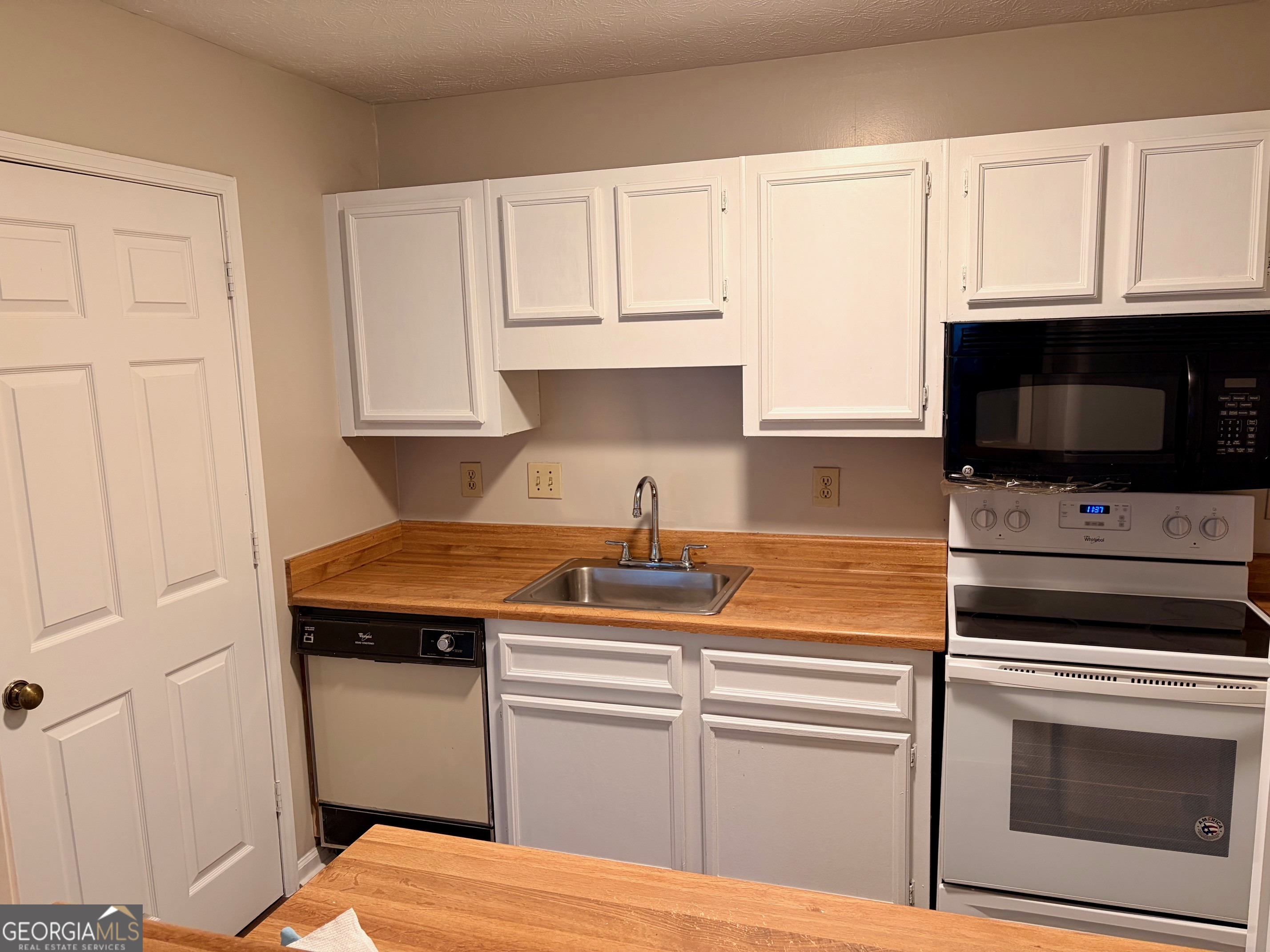 1387 Branch Drive Property Photo 6
