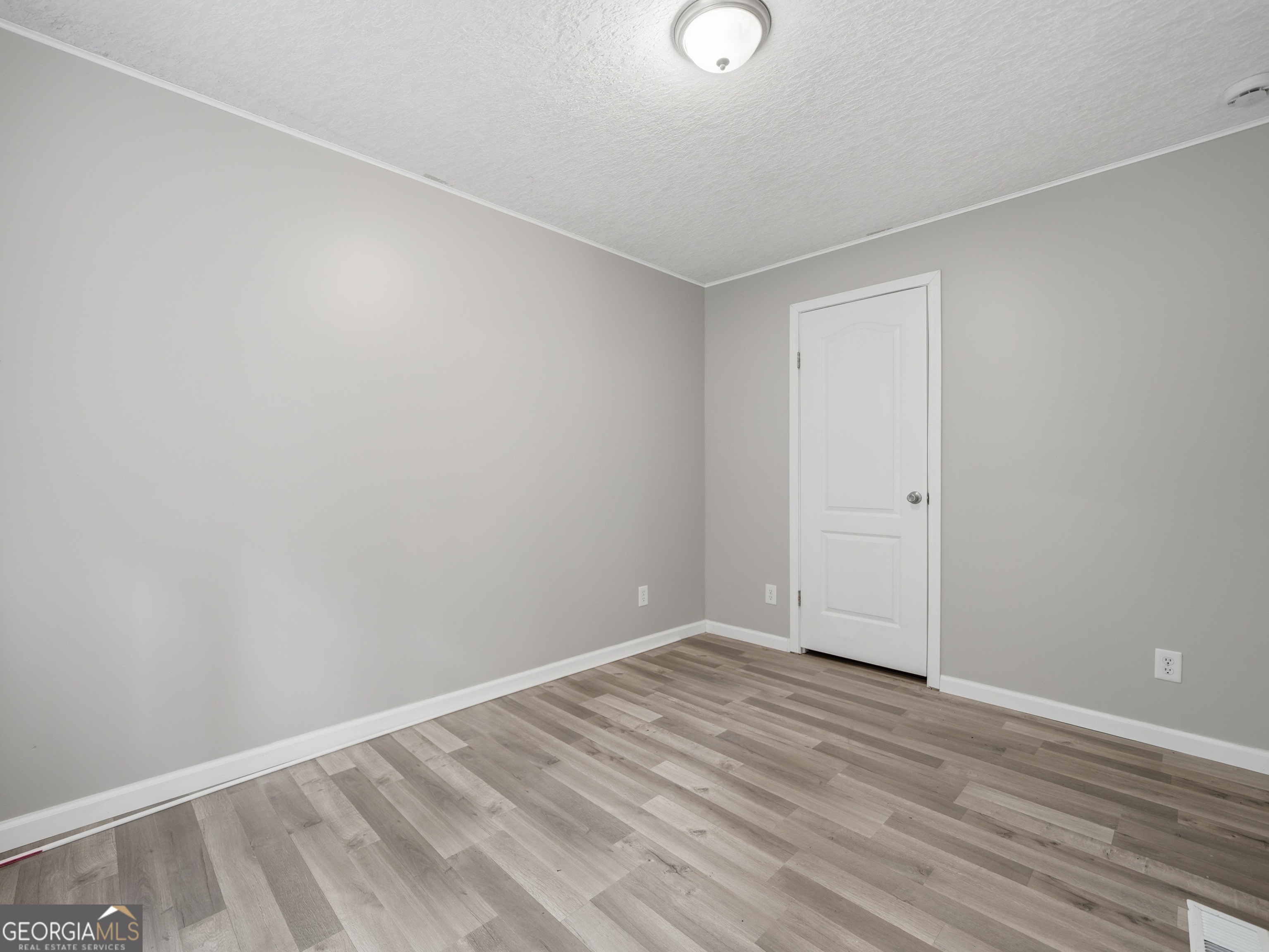 414 Twin Mountain Lake Circle Property Photo 17