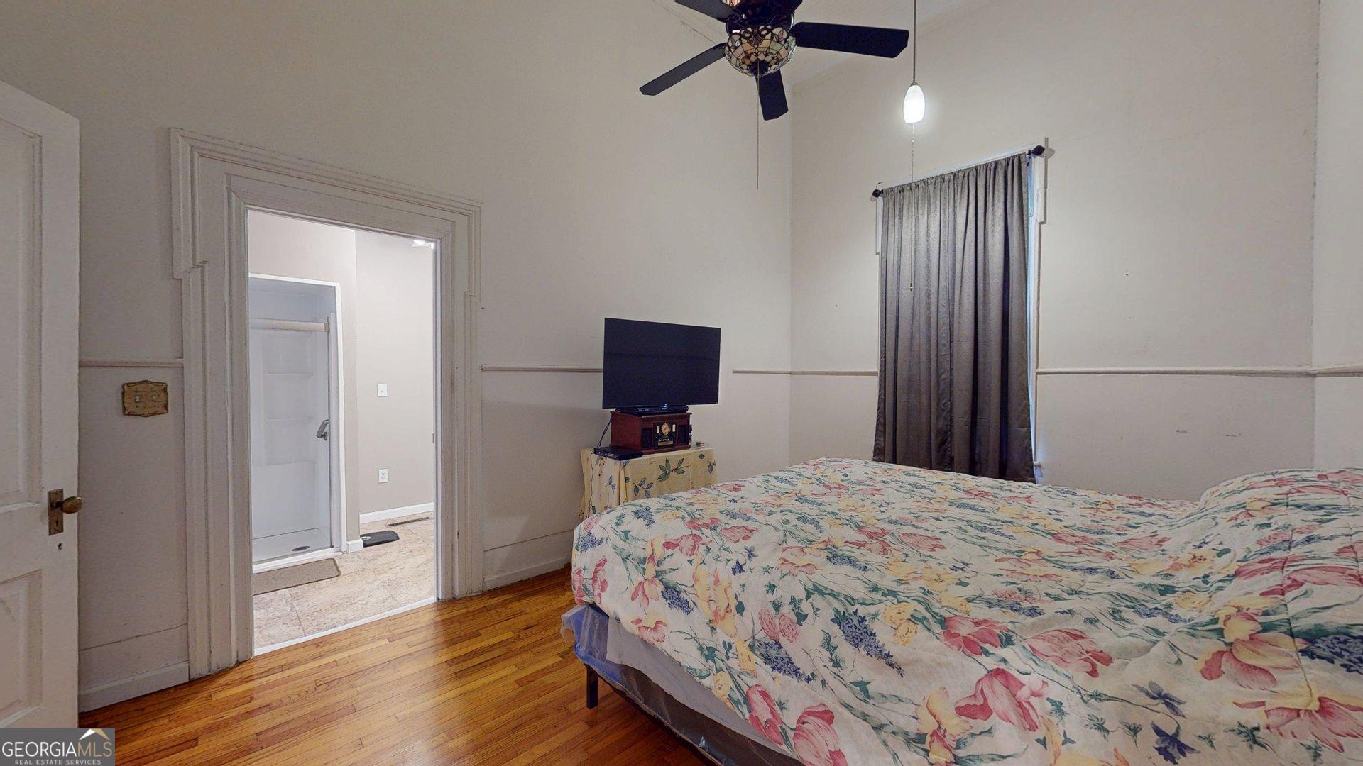 302 W 7th Street Property Photo 29