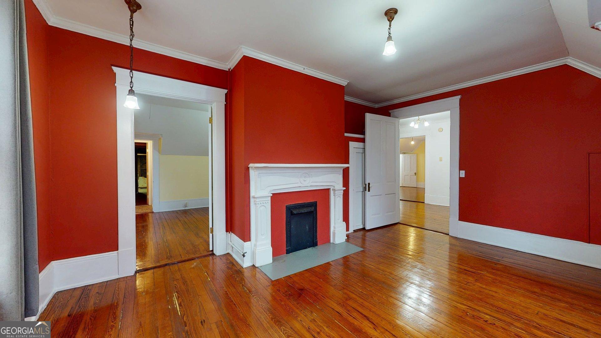 302 W 7th Street Property Photo 60