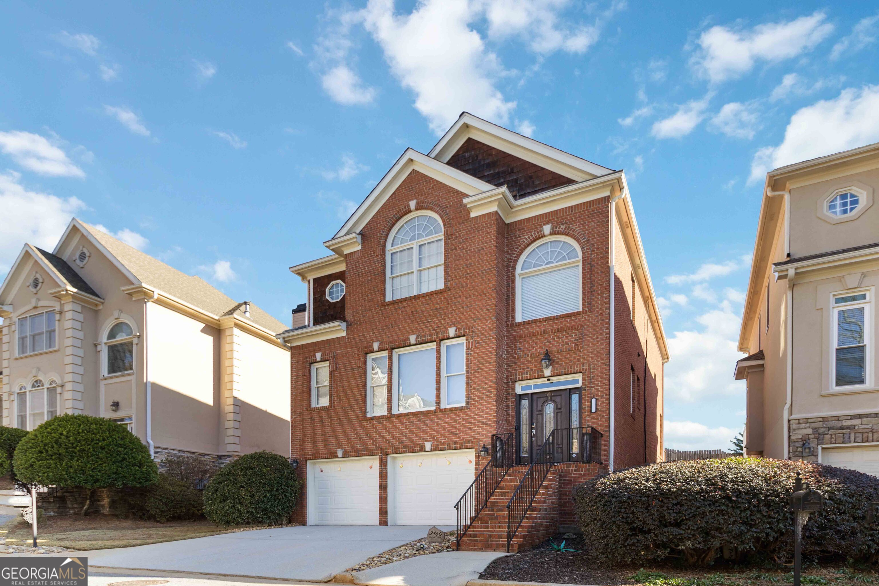 2450 Vivian Circle