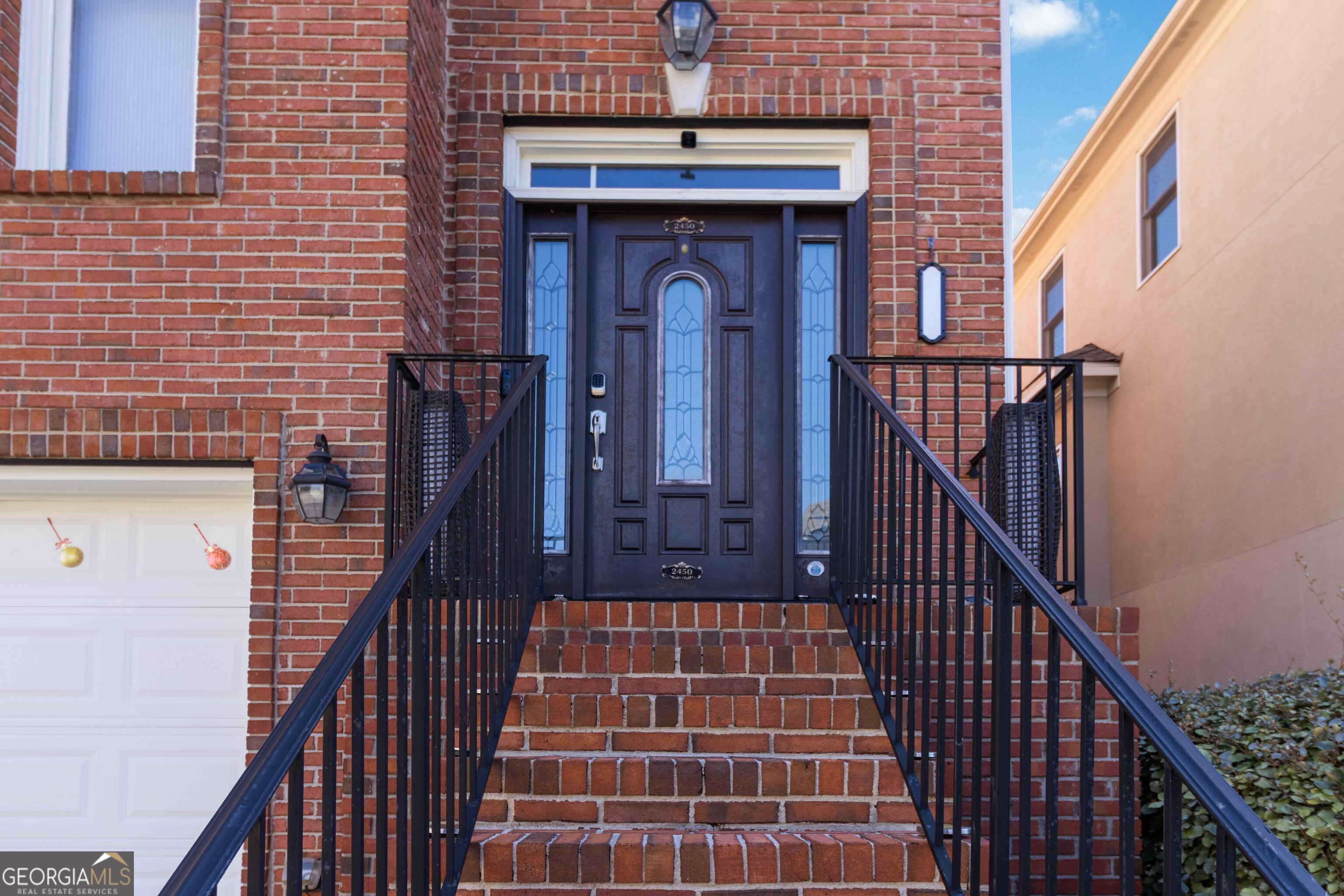 2450 Vivian Circle Property Photo 4