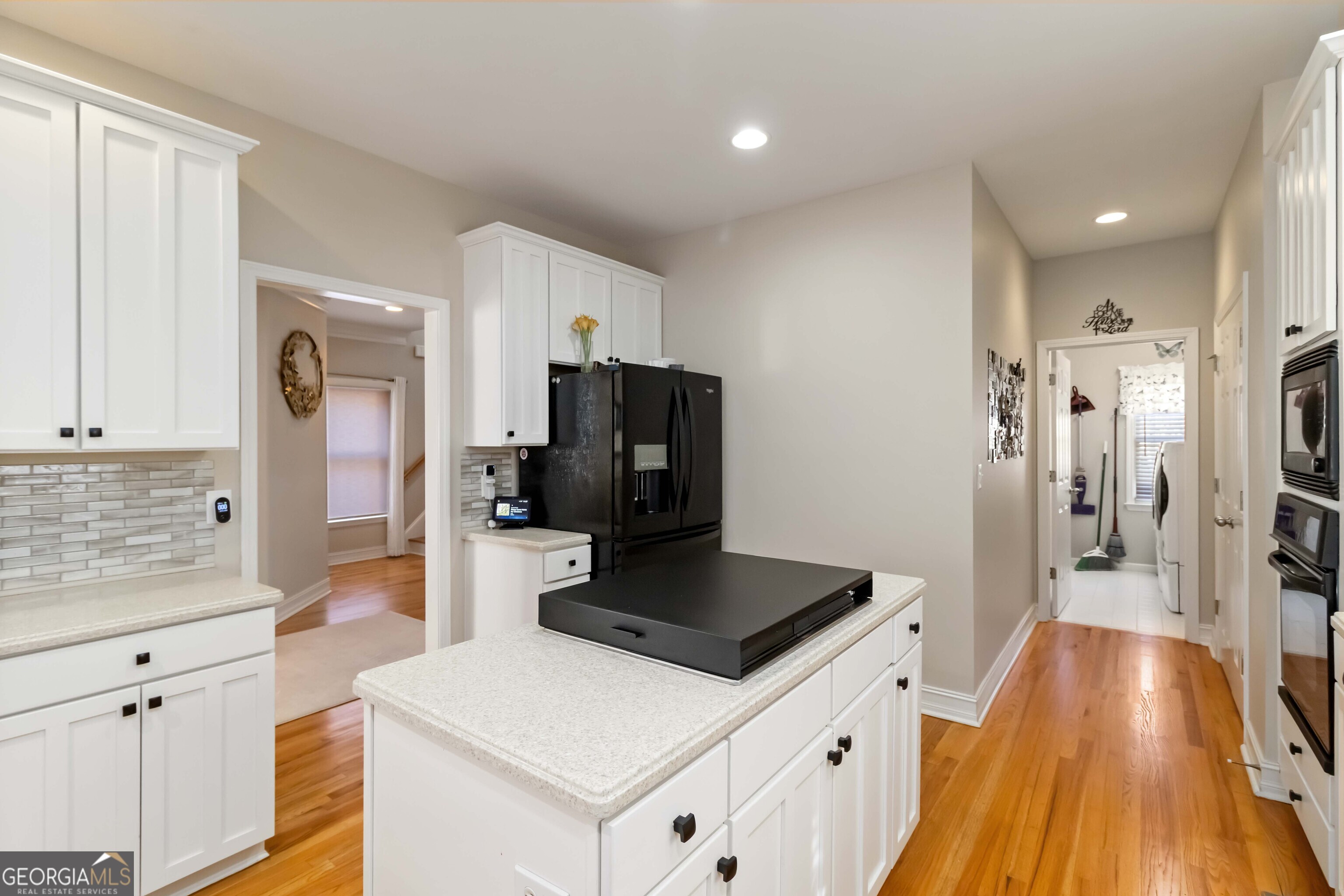 2450 Vivian Circle Property Photo 10
