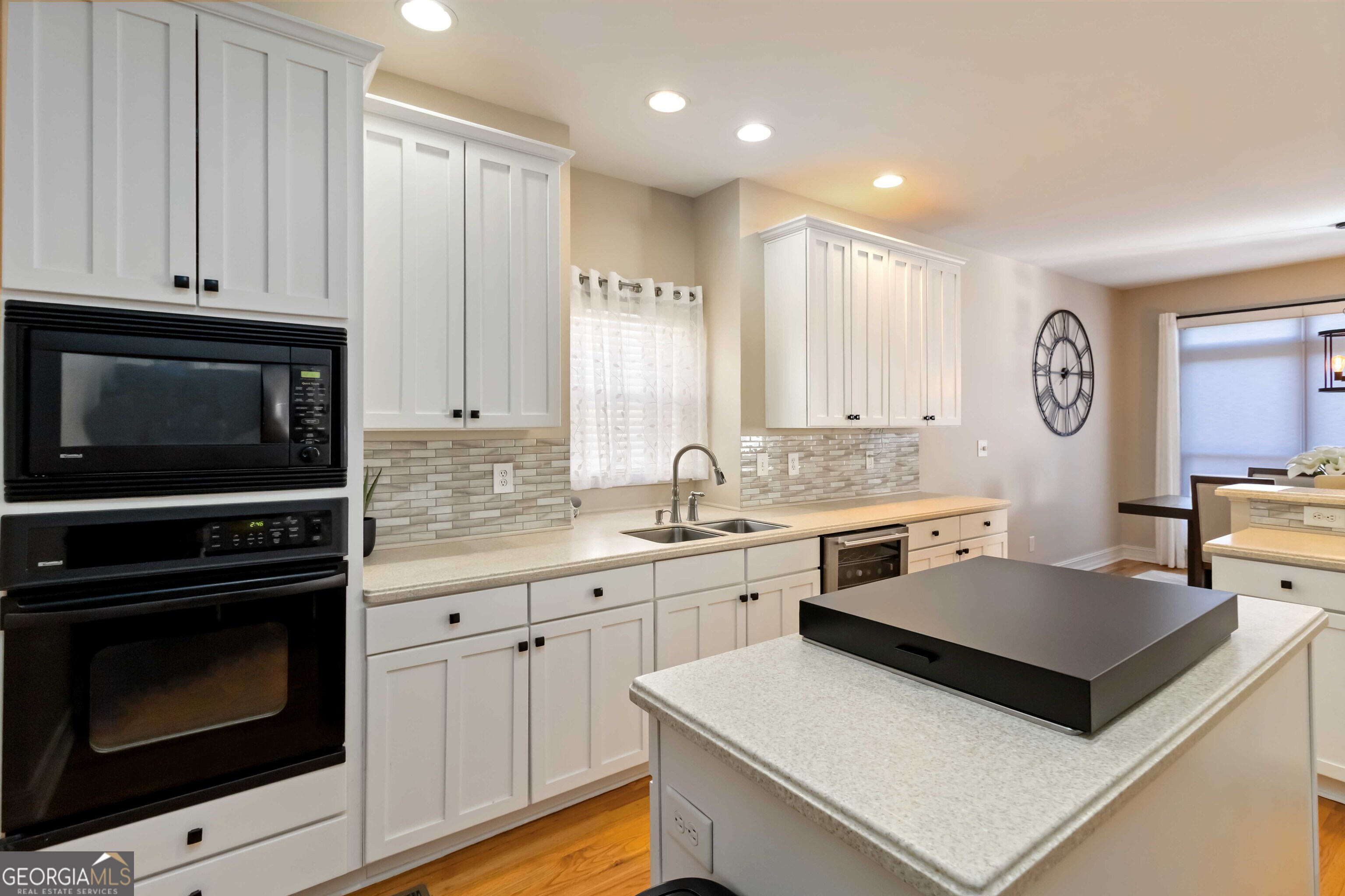 2450 Vivian Circle Property Photo 11