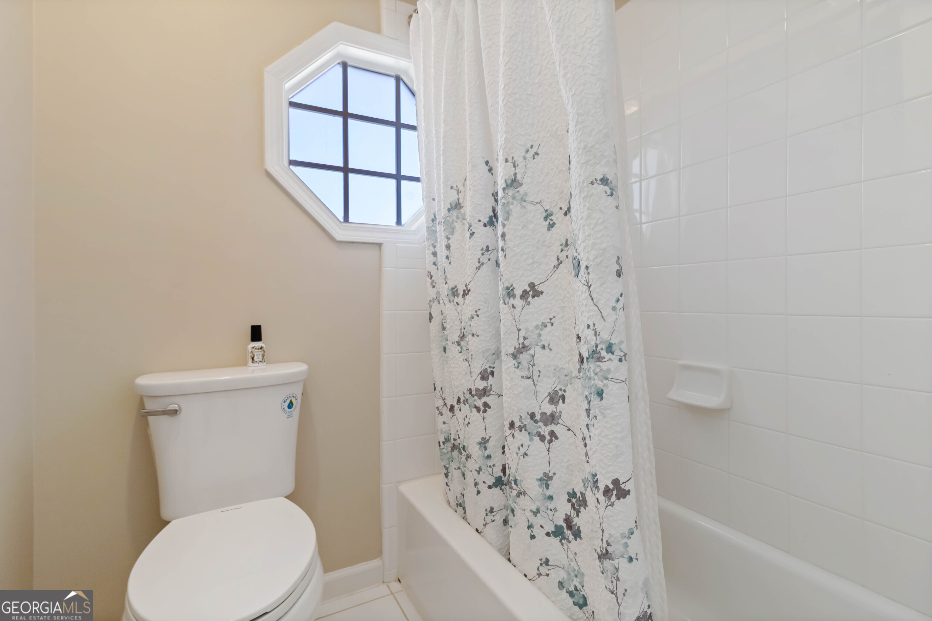 2450 Vivian Circle Property Photo 17