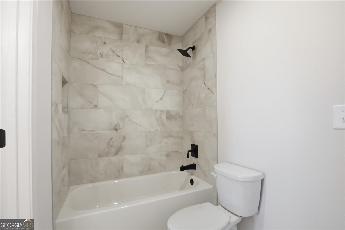 2219 Reserve Park Lane Property Photo 37
