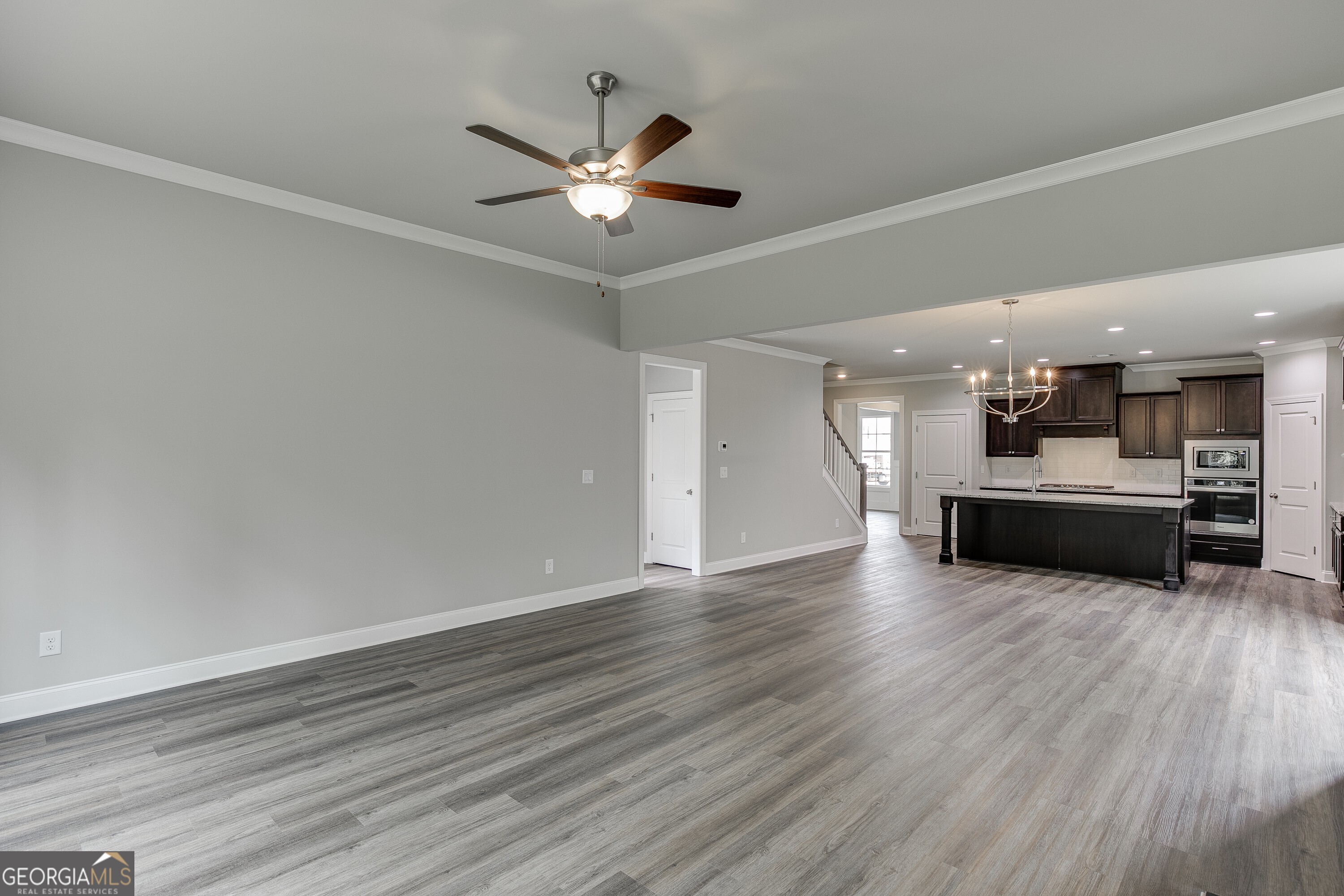 5621 Ernest Way Property Photo 21