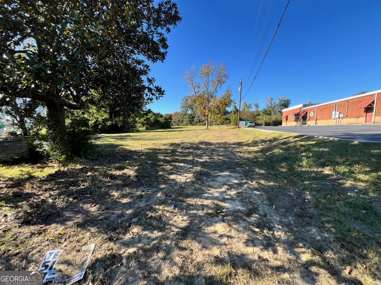 723 S Main Street Property Photo 2