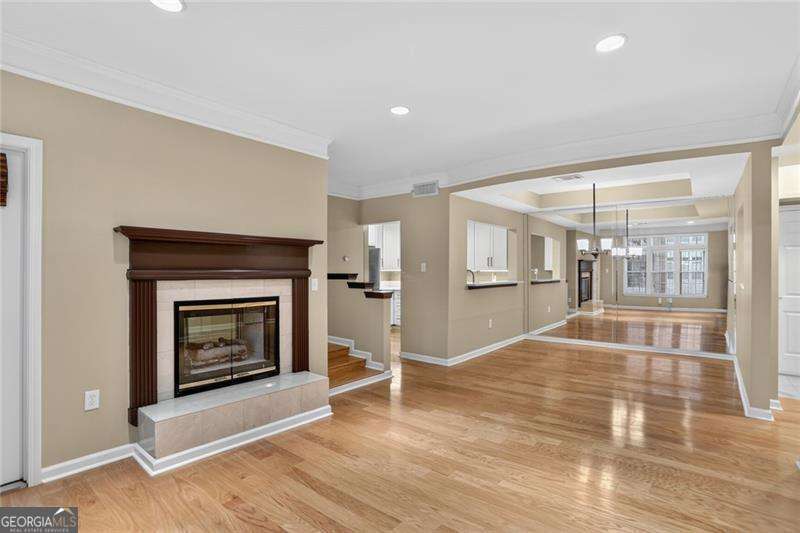 220 Renaissance Parkway Ne # 1201 Property Photo 6