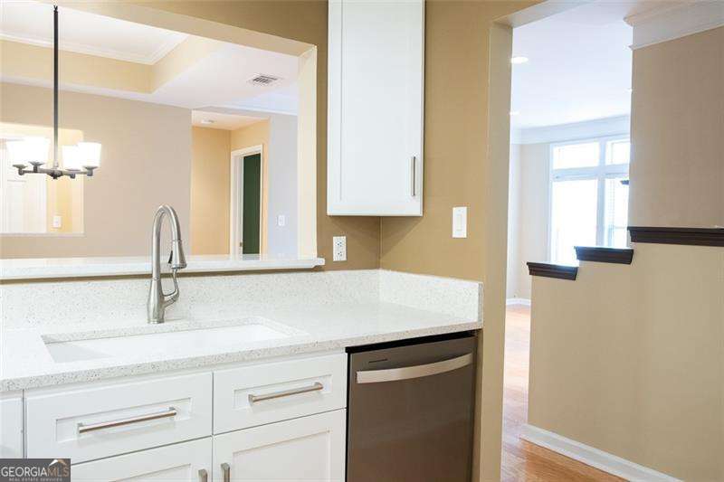 220 Renaissance Parkway Ne # 1201 Property Photo 11