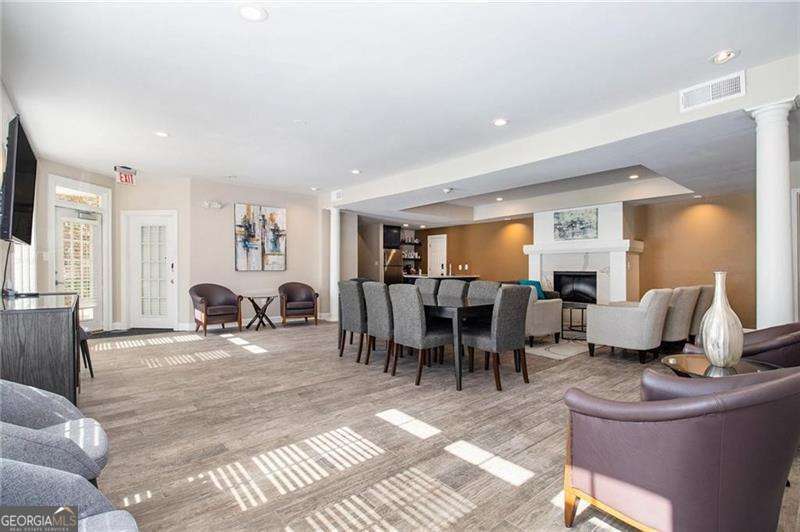220 Renaissance Parkway Ne # 1201 Property Photo 27