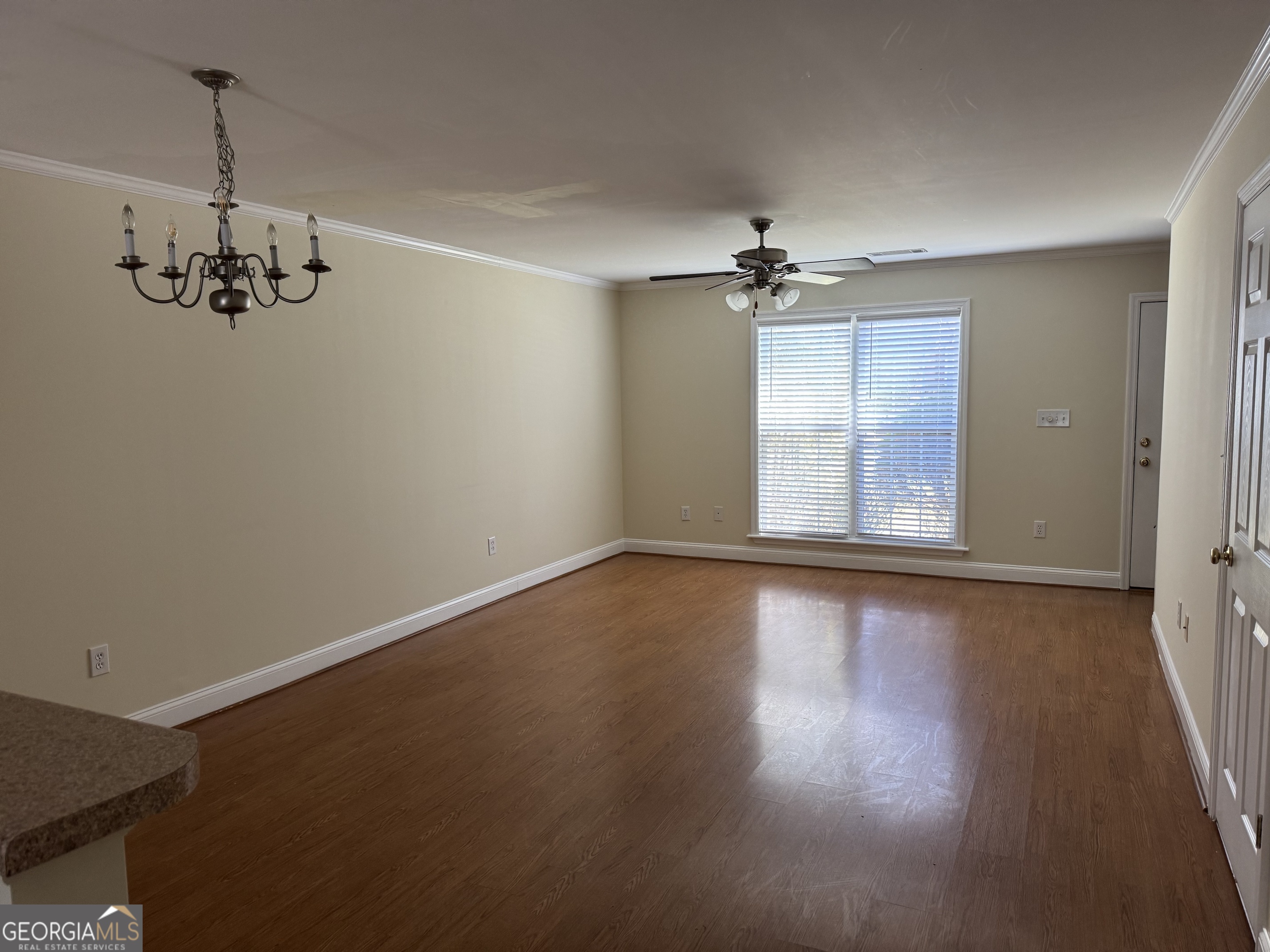 135 Logmont Trace Property Photo 4
