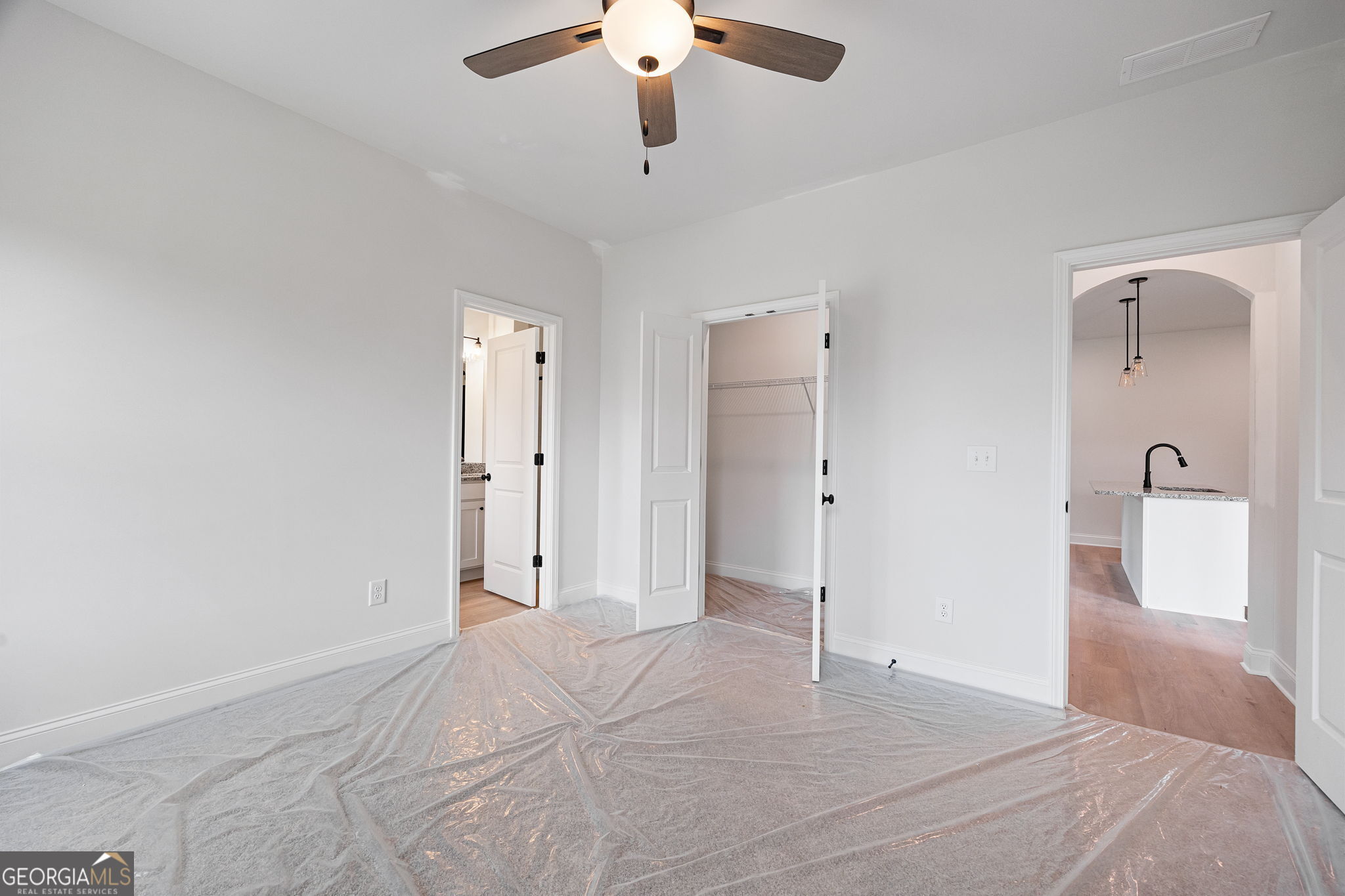 103 Winston Way Property Photo 10